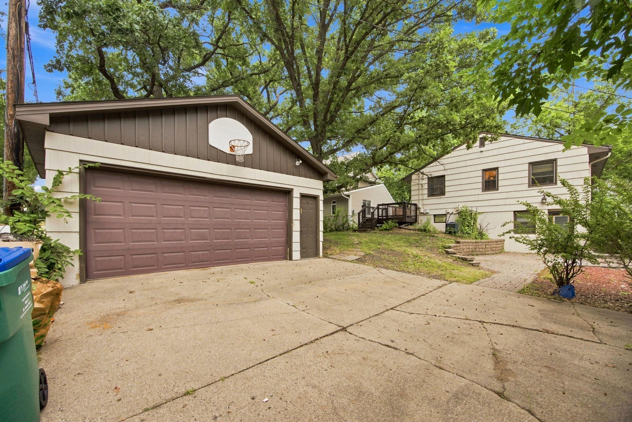 View of Residential at 7720 Edgebrook Drive, Saint Louis Park MN 55426, Saint Louis Park (31 of 39) - Mike Wilen | Minnesota Team Real Estate