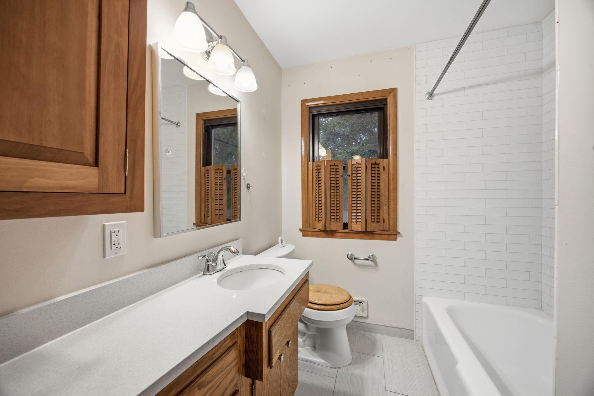 View of Residential at 7720 Edgebrook Drive, Saint Louis Park MN 55426, Saint Louis Park (20 of 39) - Mike Wilen | Minnesota Team Real Estate