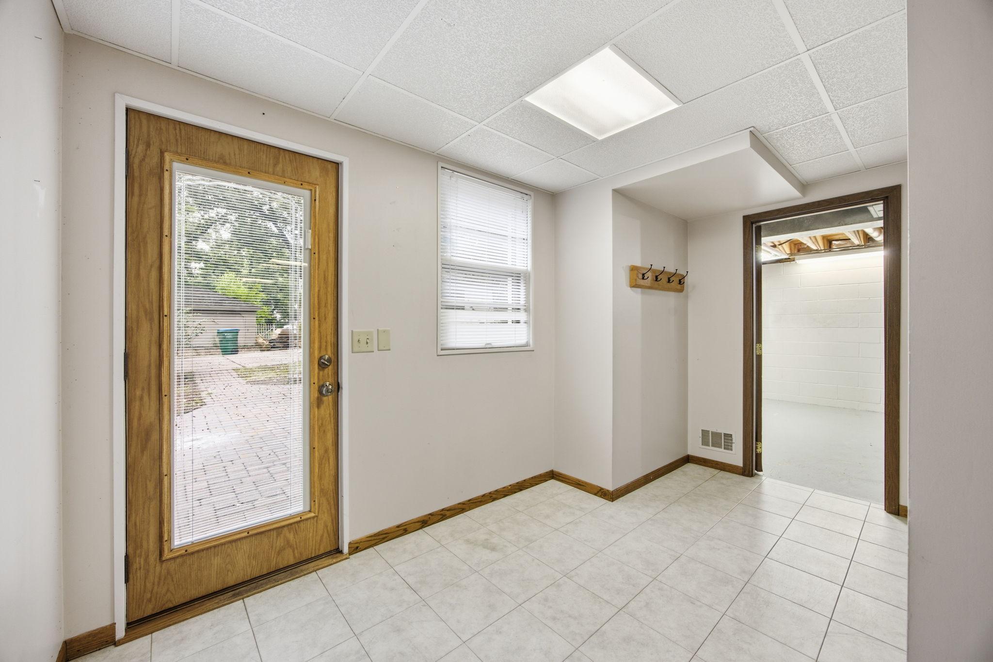 View of Residential at 7720 Edgebrook Drive, Saint Louis Park MN 55426, Saint Louis Park (16 of 39) - Mike Wilen | Minnesota Team Real Estate