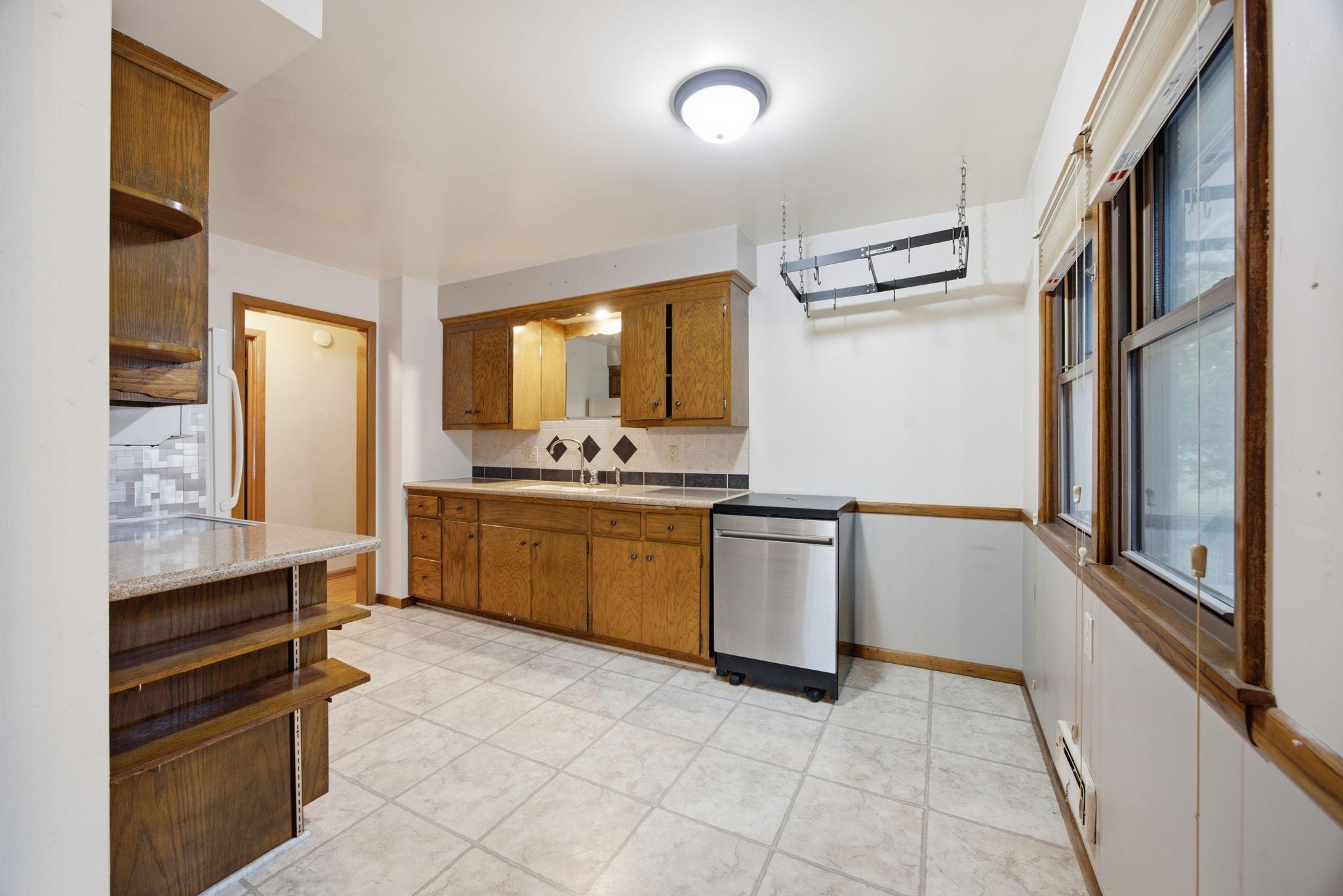 View of Residential at 7720 Edgebrook Drive, Saint Louis Park MN 55426, Saint Louis Park (13 of 39) - Mike Wilen | Minnesota Team Real Estate