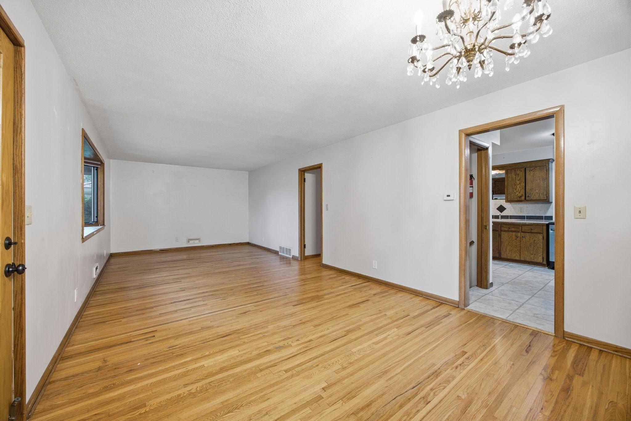 View of Residential at 7720 Edgebrook Drive, Saint Louis Park MN 55426, Saint Louis Park (11 of 39) - Mike Wilen | Minnesota Team Real Estate
