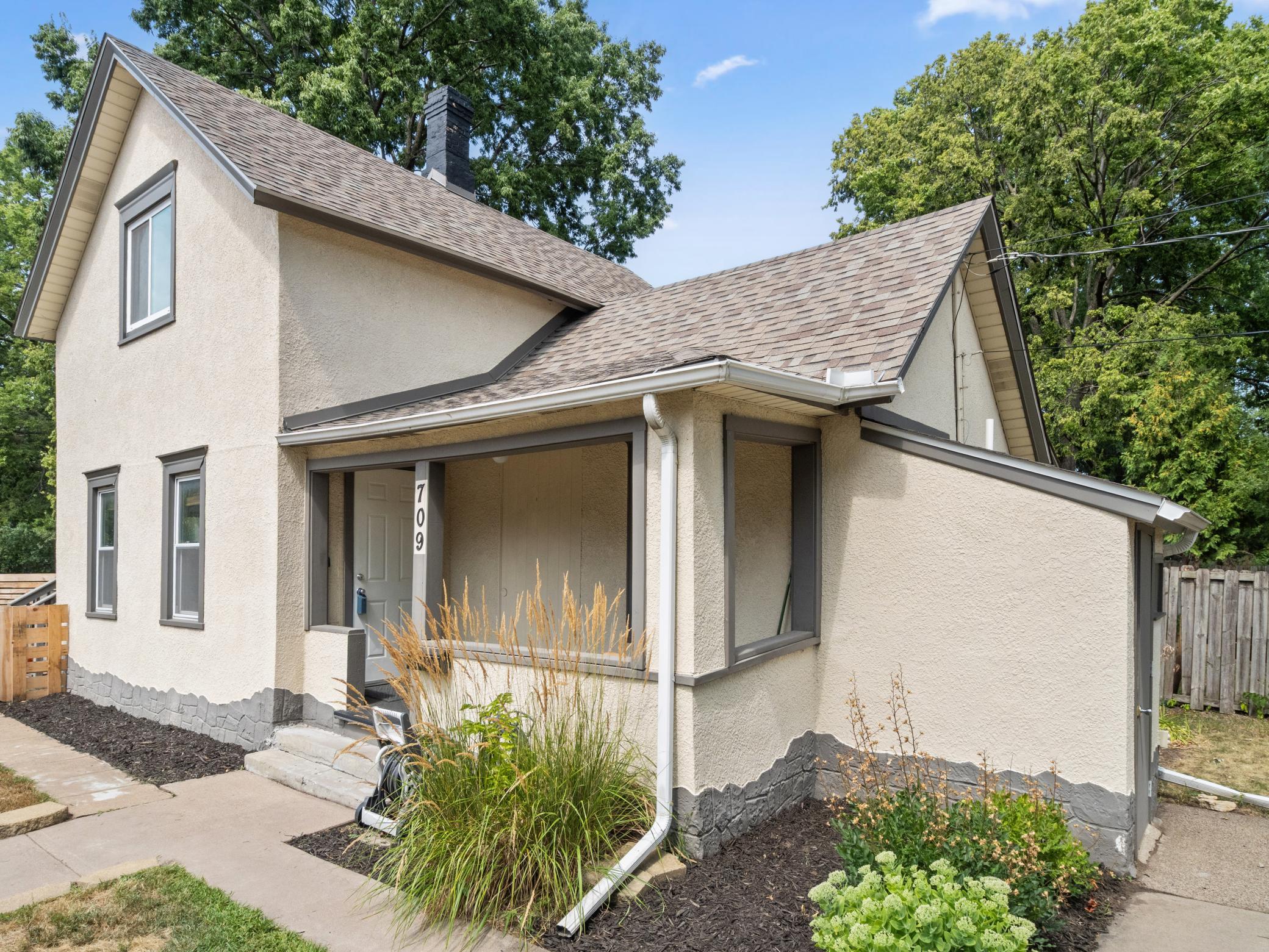 View of Residential at 709 24th Avenue, Minneapolis MN 55418, Minneapolis (2 of 35) - Mike Wilen | Minnesota Team Real Estate