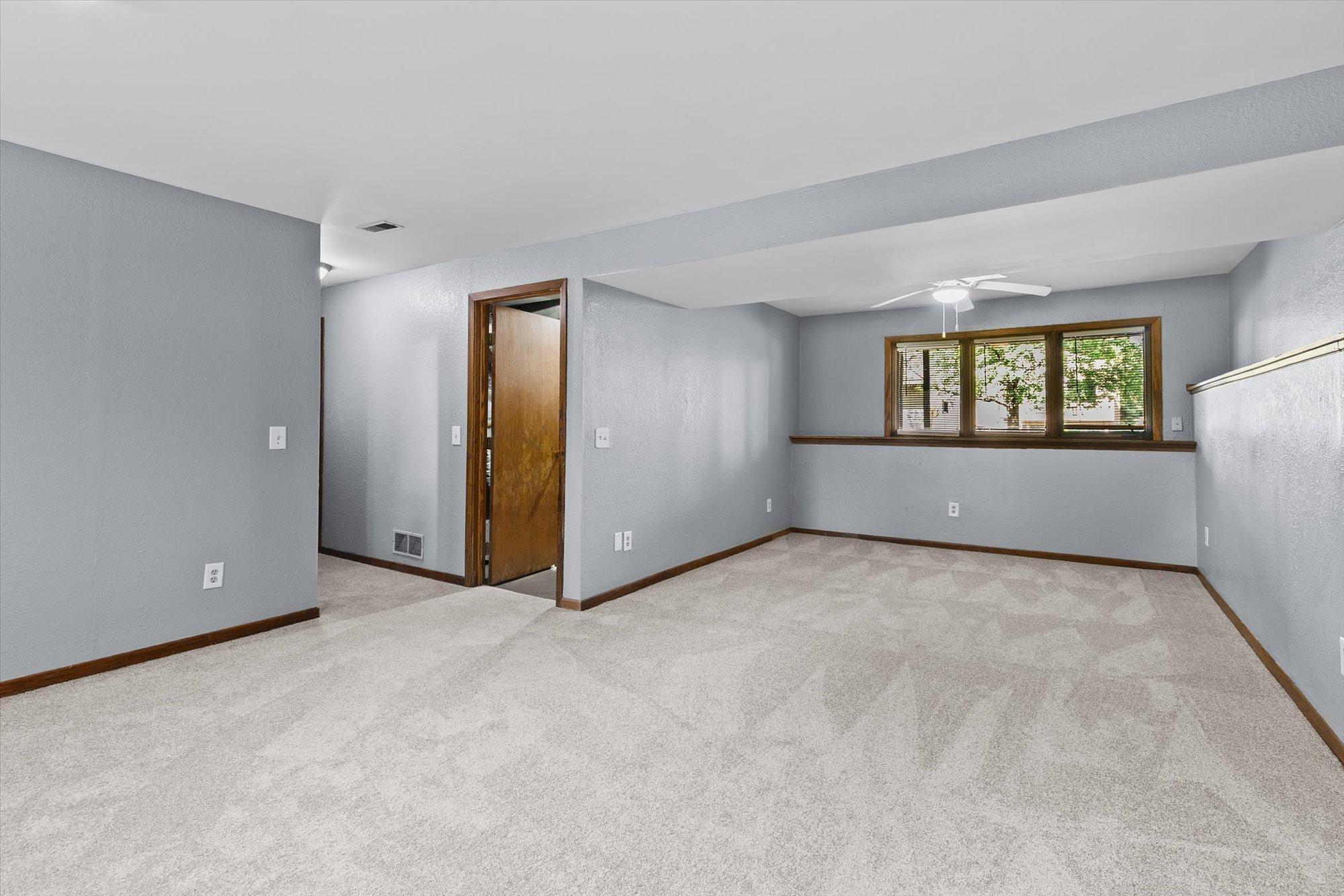 View of Residential at 677 California Avenue, Saint Paul MN 55106, Saint Paul (28 of 35) - Mike Wilen | Minnesota Team Real Estate