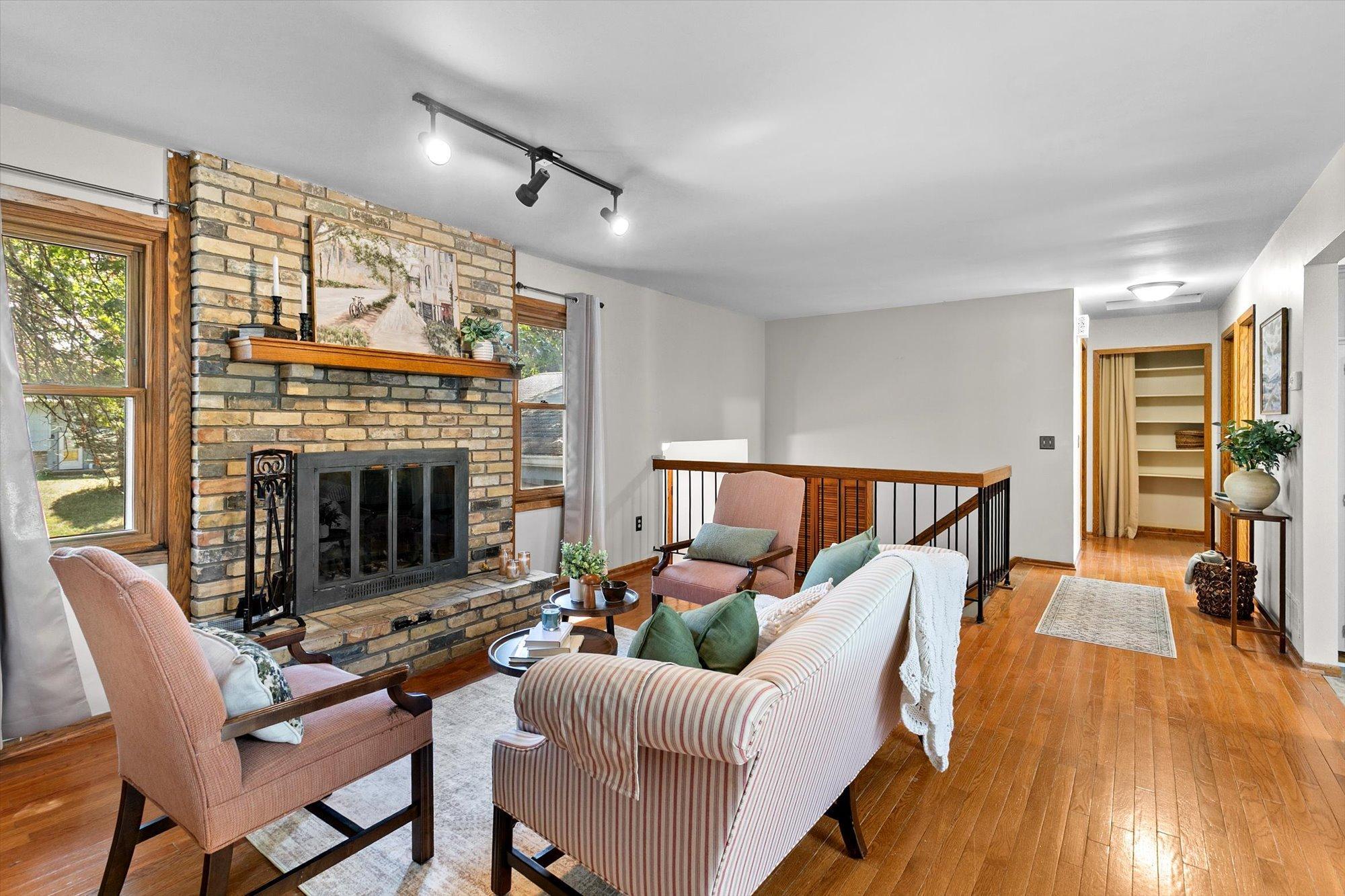 View of Residential at 677 California Avenue, Saint Paul MN 55106, Saint Paul (19 of 35) - Mike Wilen | Minnesota Team Real Estate
