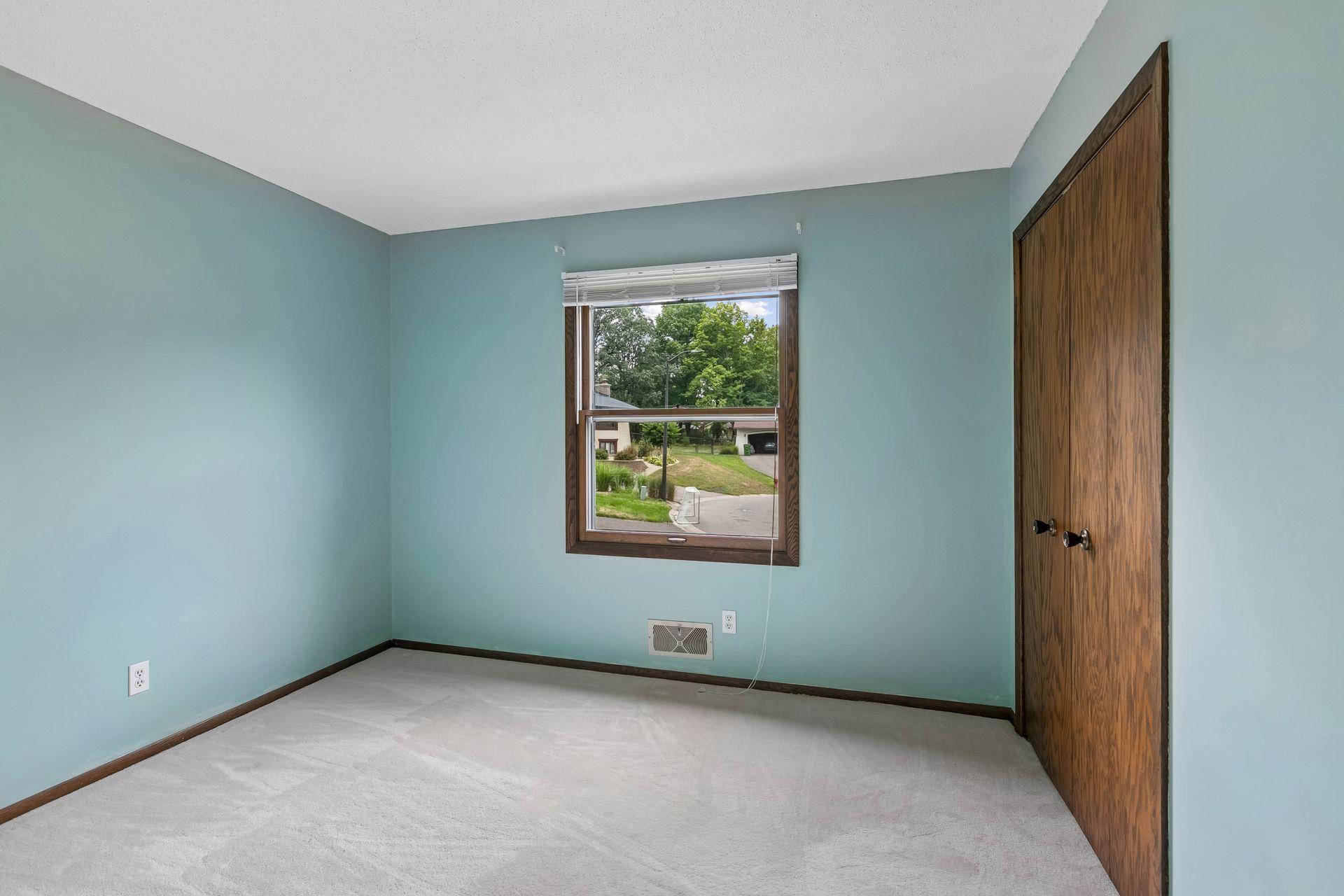 View of Residential at 756 Larson Court, Shoreview MN 55126, Shoreview (21 of 41) - Mike Wilen | Minnesota Team Real Estate