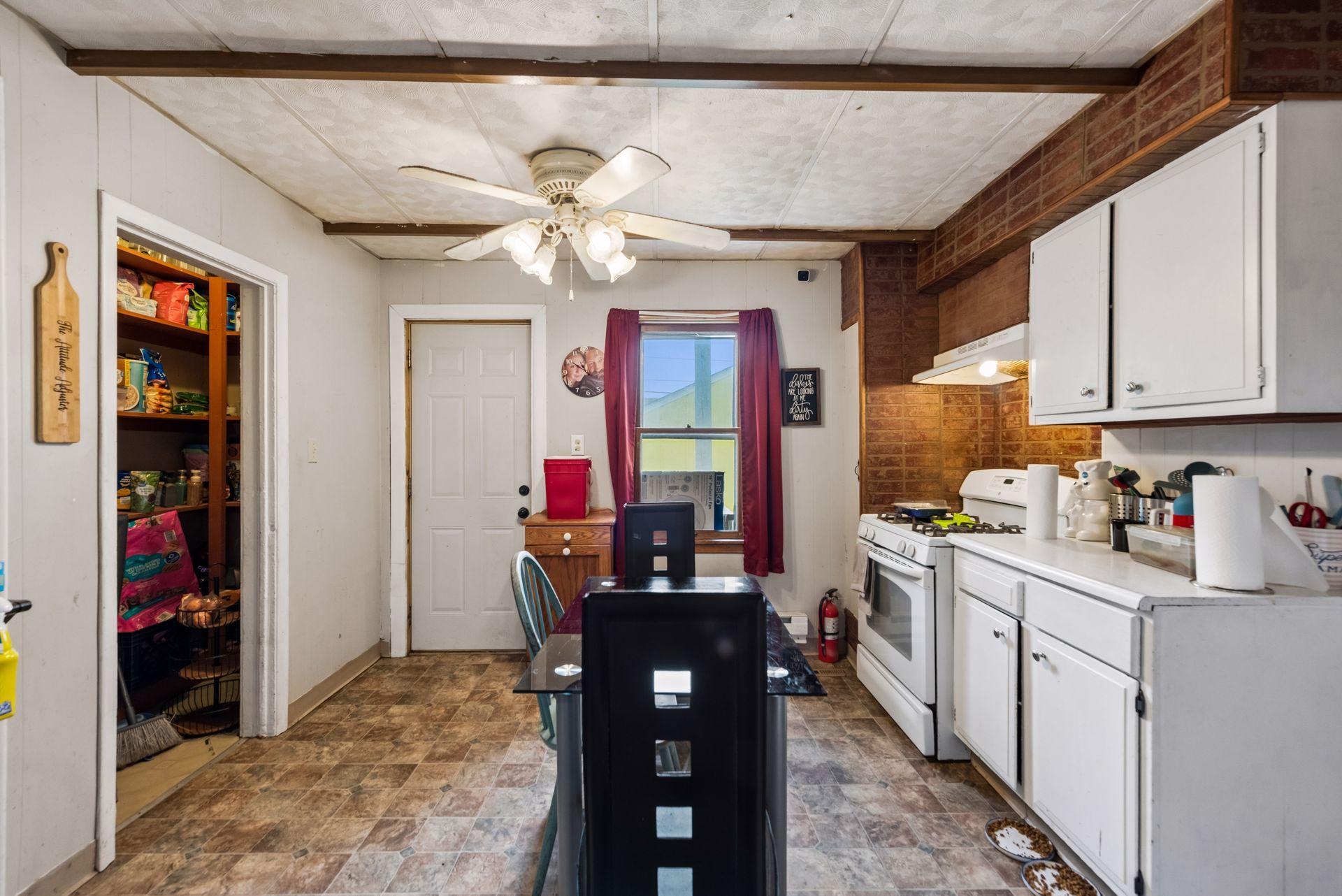View of Residential Income at 243 Park Street, South Saint Paul MN 55075, South Saint Paul (10 of 33) - Mike Wilen | Minnesota Team Real Estate