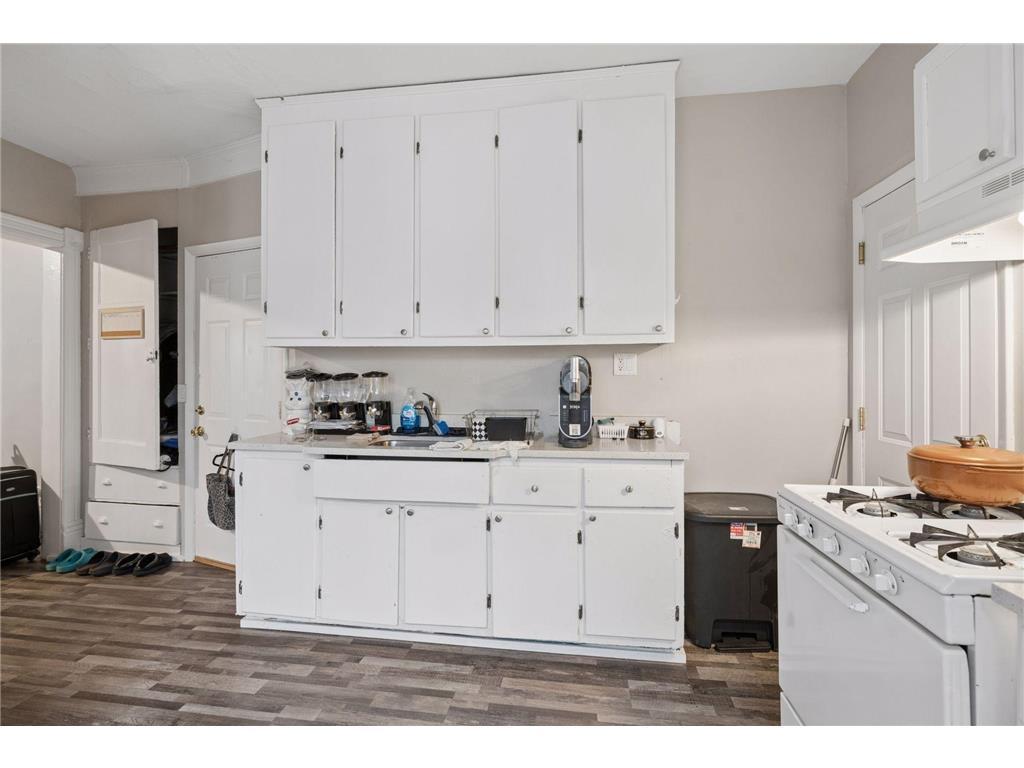 View of Residential Income at 306 King Street, Saint Paul MN 55107, Saint Paul (41 of 45) - Mike Wilen | Minnesota Team Real Estate