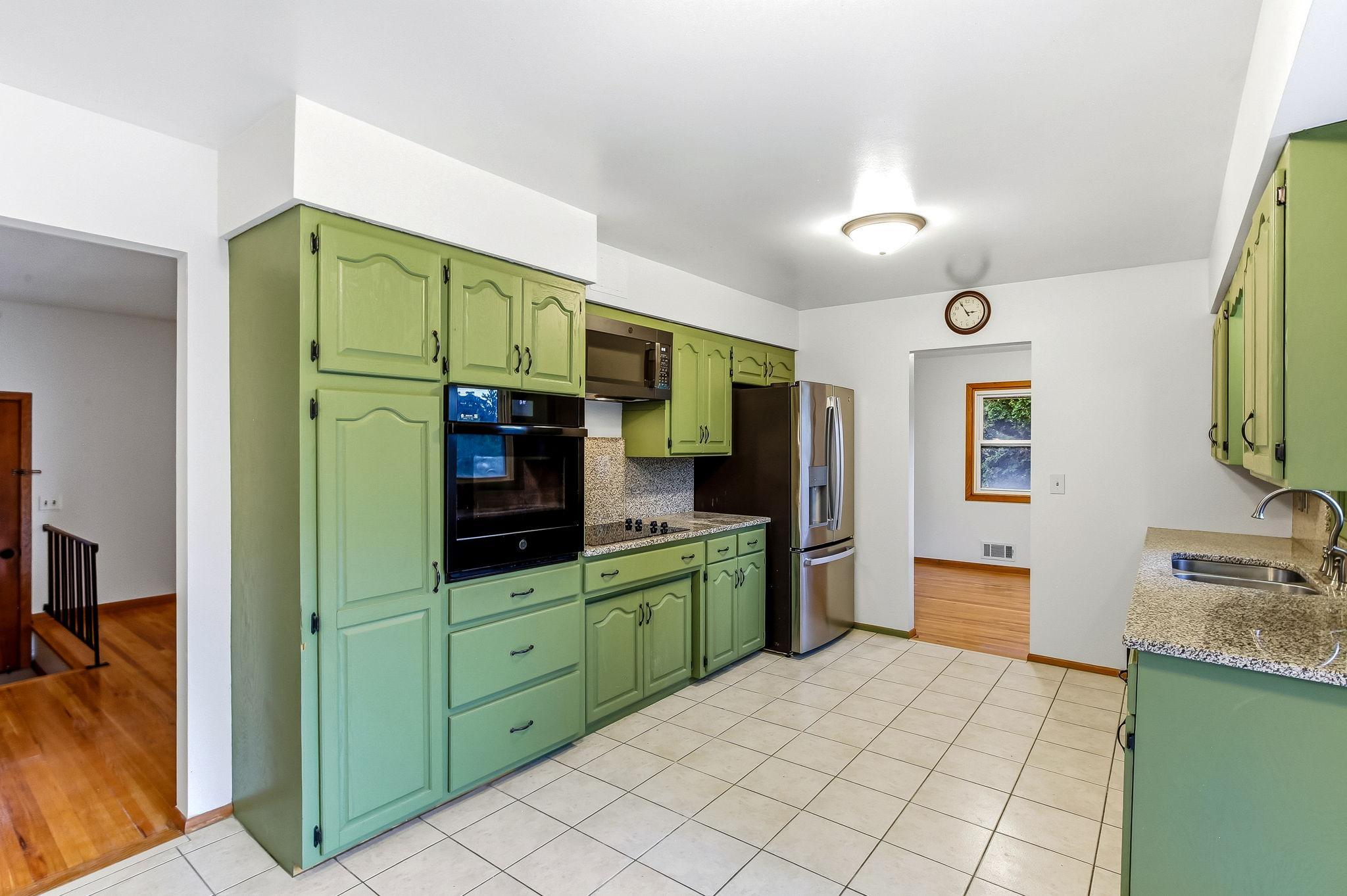 View of Residential at 1035 Cannon Avenue, Shoreview MN 55126, Shoreview (11 of 46) - Mike Wilen | Minnesota Team Real Estate