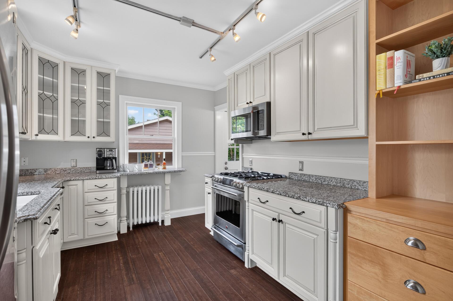 View of Residential at 1865 Palace Avenue, Saint Paul MN 55105, Saint Paul (11 of 67) - Mike Wilen | Minnesota Team Real Estate