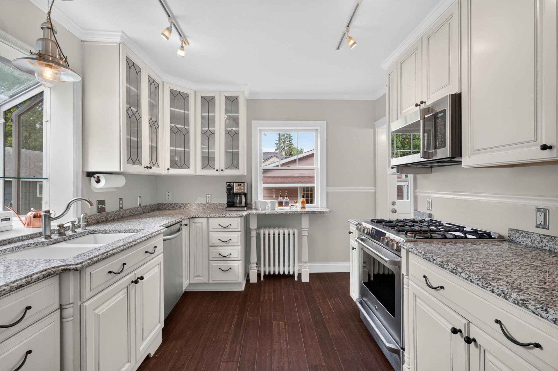 View of Residential at 1865 Palace Avenue, Saint Paul MN 55105, Saint Paul (10 of 67) - Mike Wilen | Minnesota Team Real Estate