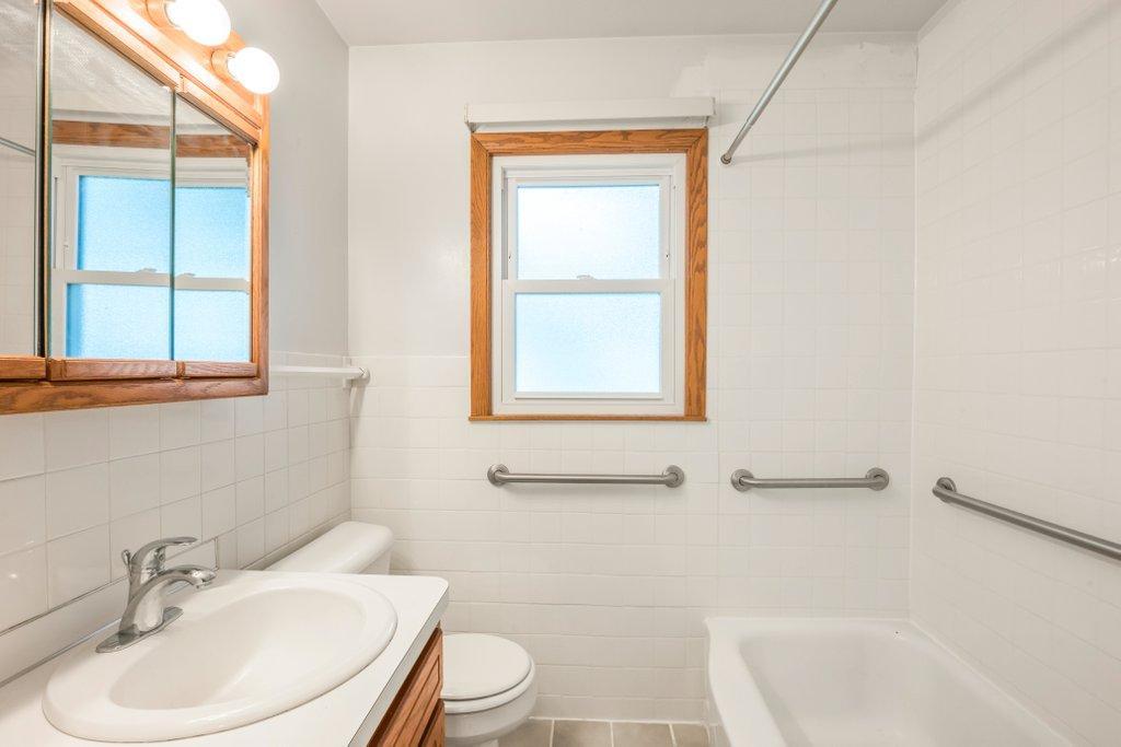 View of Residential at 8101 2nd Avenue, Bloomington MN 55420, Bloomington (15 of 24) - Mike Wilen | Minnesota Team Real Estate