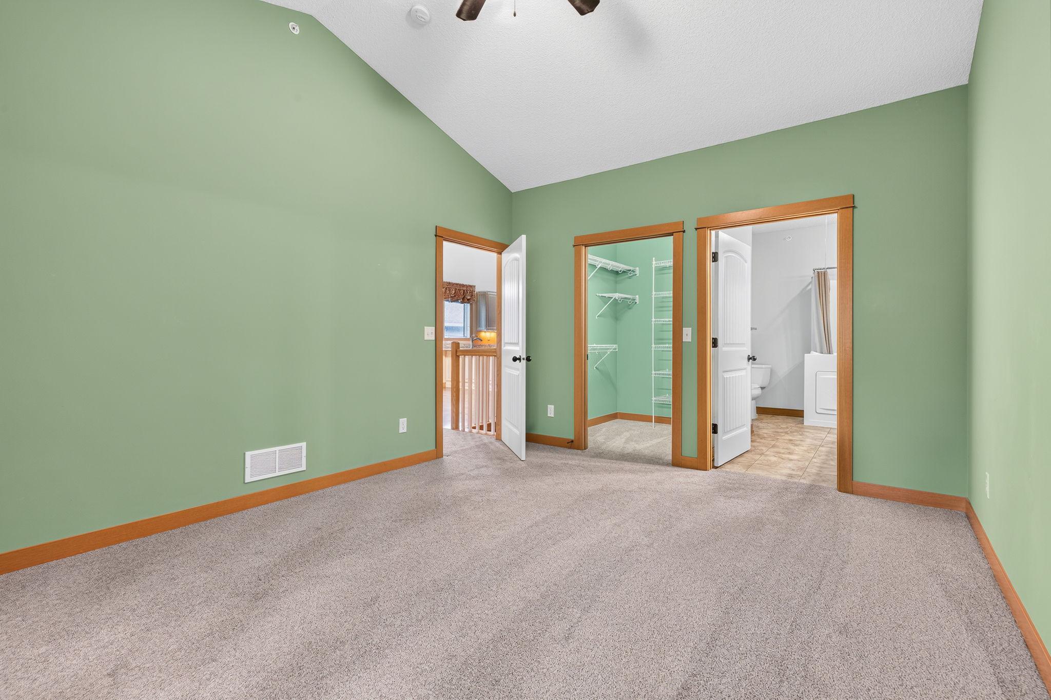 View of Residential at 5845 Oakgreen Court, Stillwater MN 55082, Stillwater (18 of 37) - Mike Wilen | Minnesota Team Real Estate
