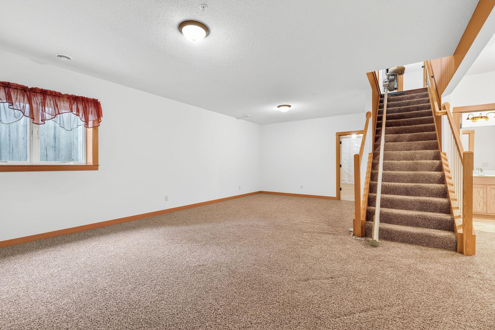 View of Residential at 5845 Oakgreen Court, Stillwater MN 55082, Stillwater (25 of 37) - Mike Wilen | Minnesota Team Real Estate