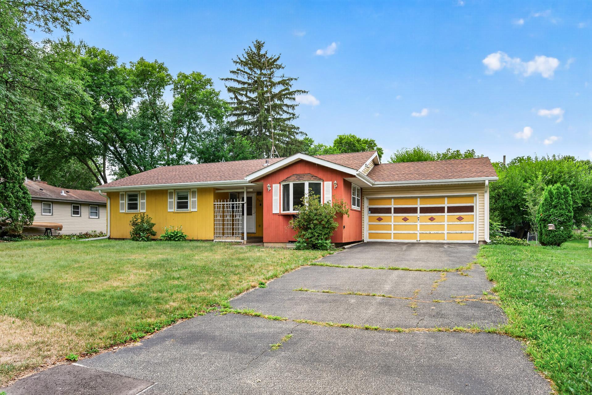 View of Residential at 2147 Aztec Lane, Mendota Heights MN 55120, Mendota Heights - Mike Wilen | Minnesota Team Real Estate