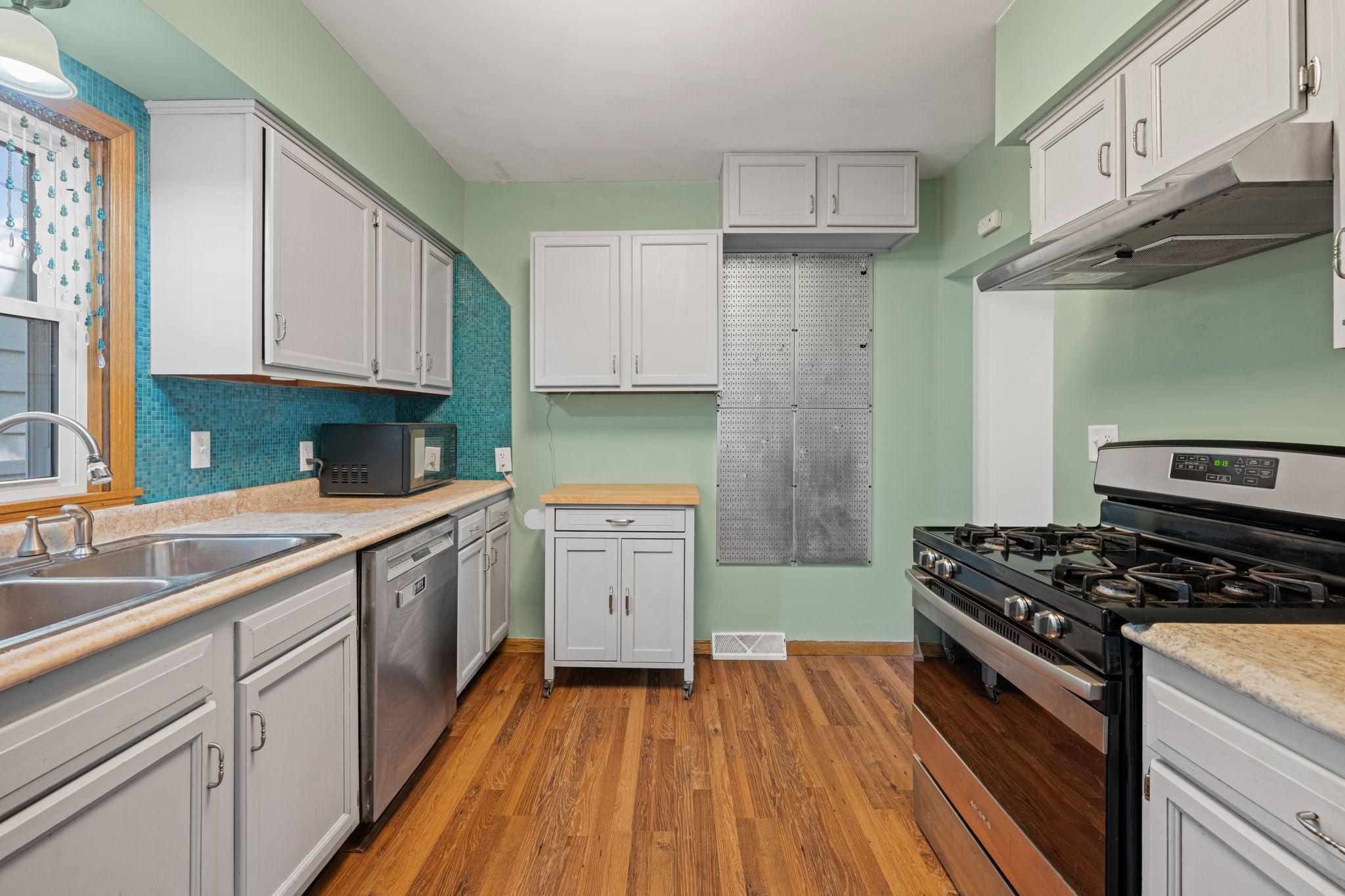 View of Residential at 1331 4th Street, Saint Paul MN 55106, Saint Paul (11 of 14) - Mike Wilen | Minnesota Team Real Estate