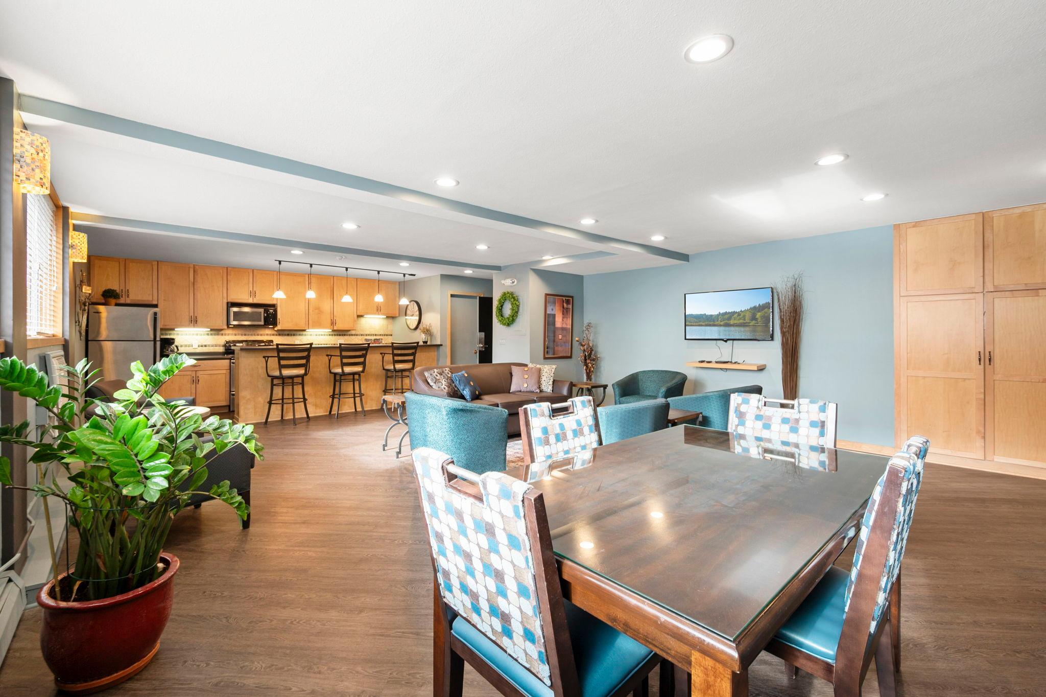 View of Residential at 1770 Bryant Avenue #312, Minneapolis MN 55403, Minneapolis (31 of 47) - Mike Wilen | Minnesota Team Real Estate