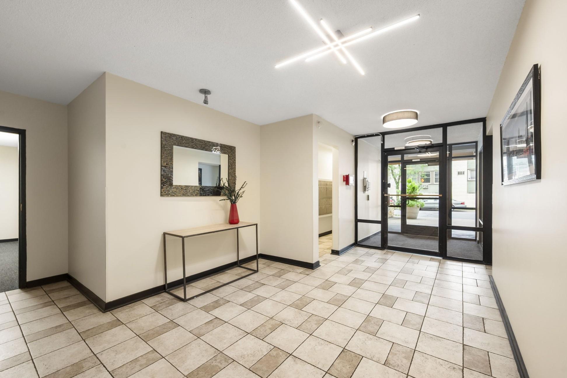 View of Residential at 1770 Bryant Avenue #312, Minneapolis MN 55403, Minneapolis (26 of 47) - Mike Wilen | Minnesota Team Real Estate