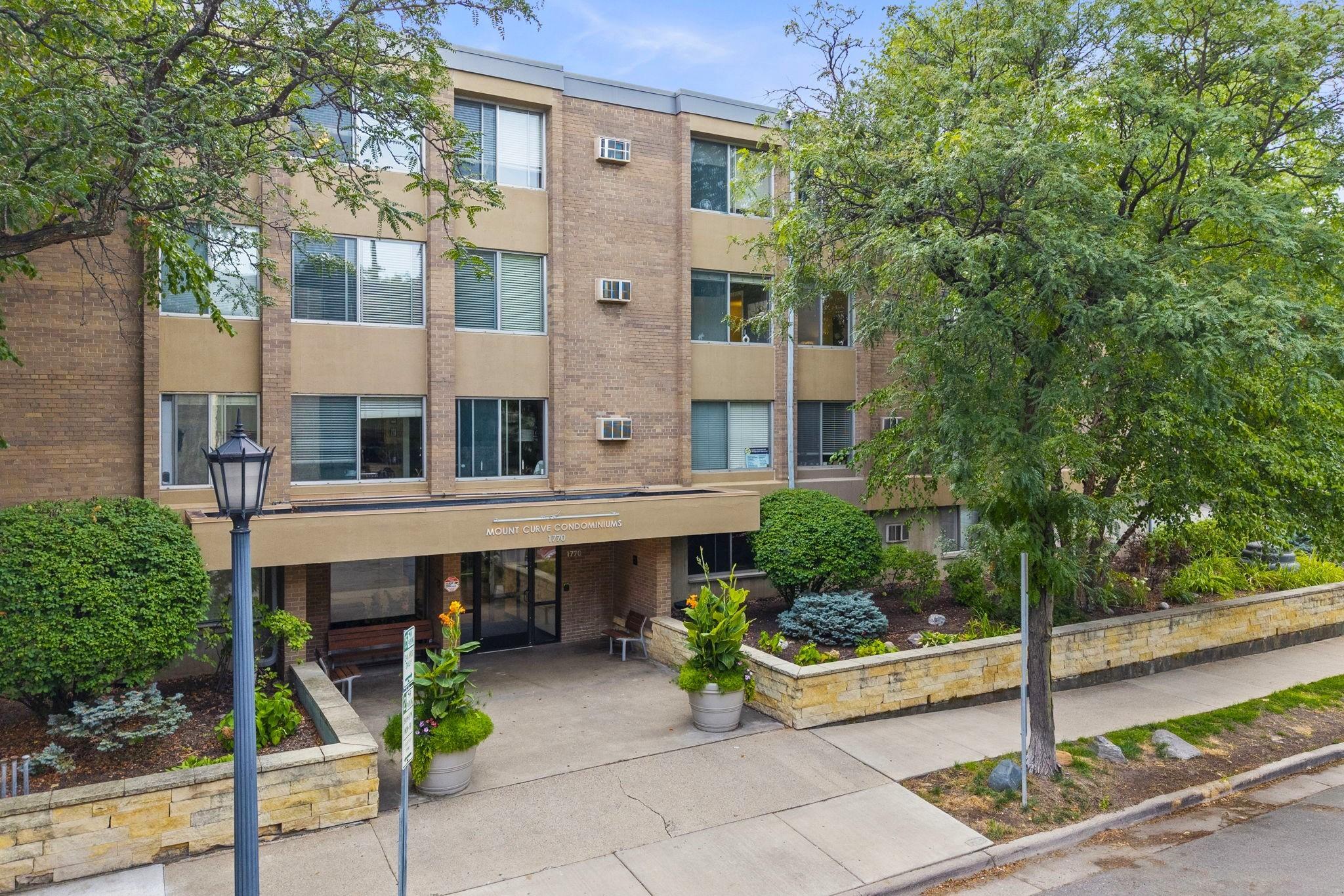 View of Residential at 1770 Bryant Avenue #312, Minneapolis MN 55403, Minneapolis (44 of 47) - Mike Wilen | Minnesota Team Real Estate