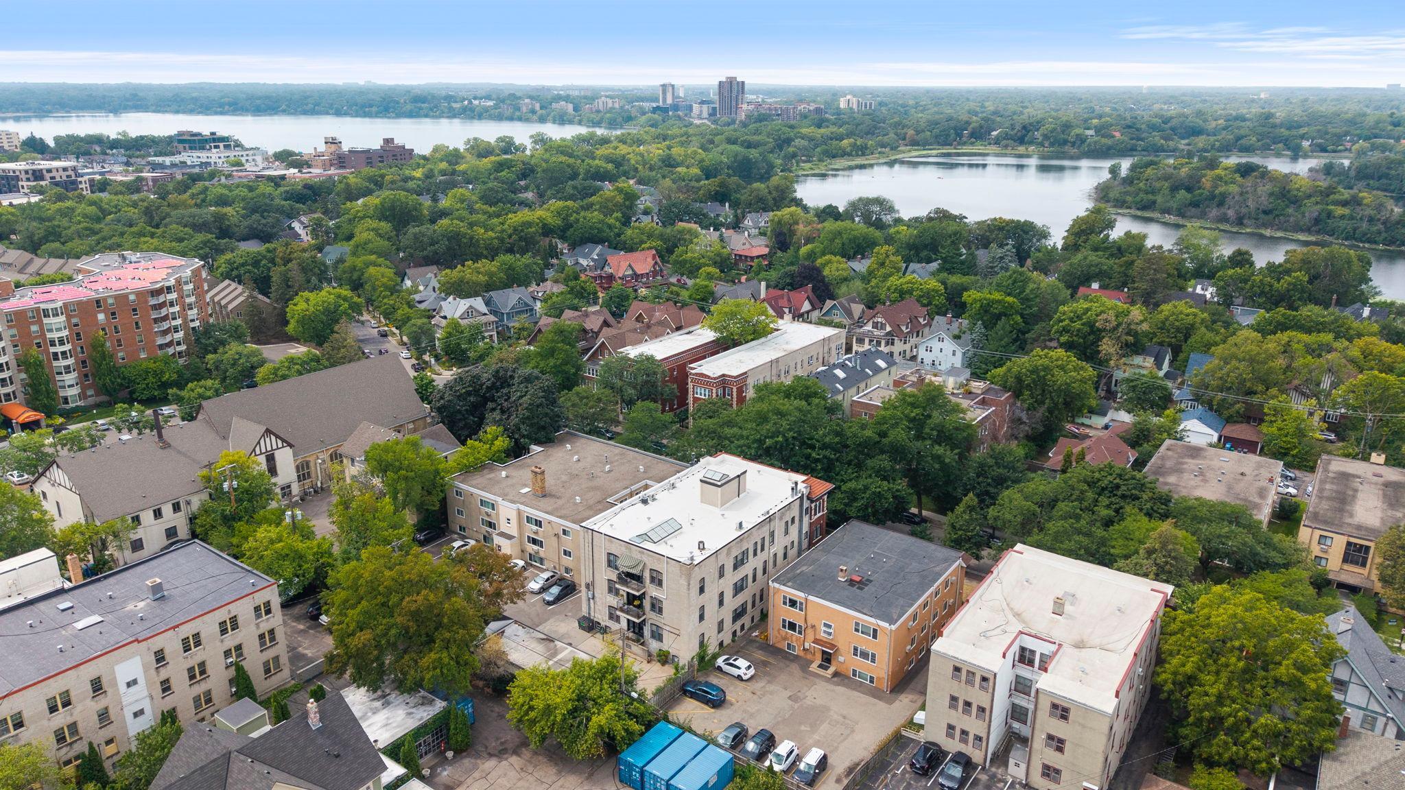 View of Residential at 2719 Humboldt Avenue #E, Minneapolis MN 55408, Minneapolis (30 of 33) - Mike Wilen | Minnesota Team Real Estate