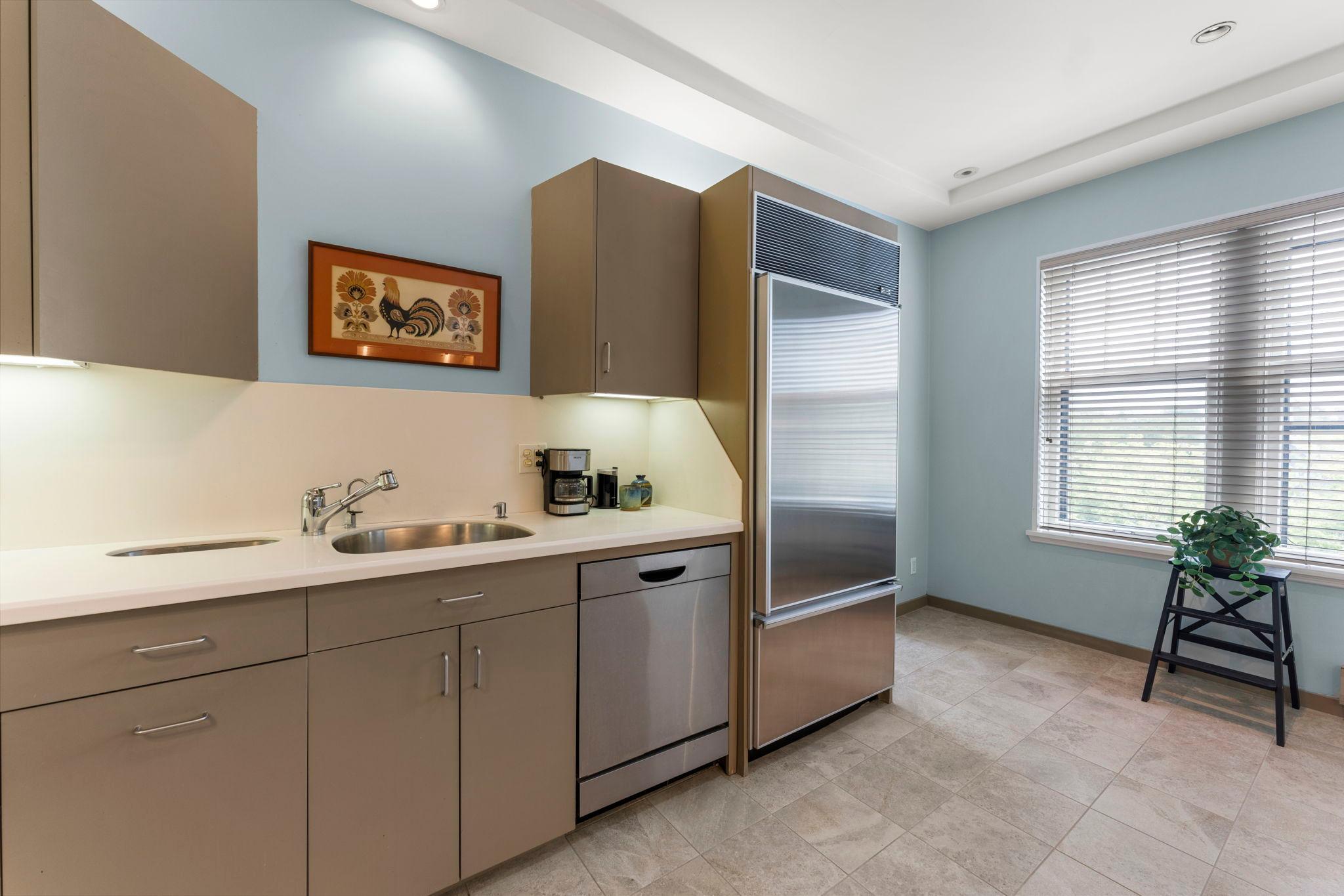 View of Residential at 2719 Humboldt Avenue #E, Minneapolis MN 55408, Minneapolis (16 of 33) - Mike Wilen | Minnesota Team Real Estate
