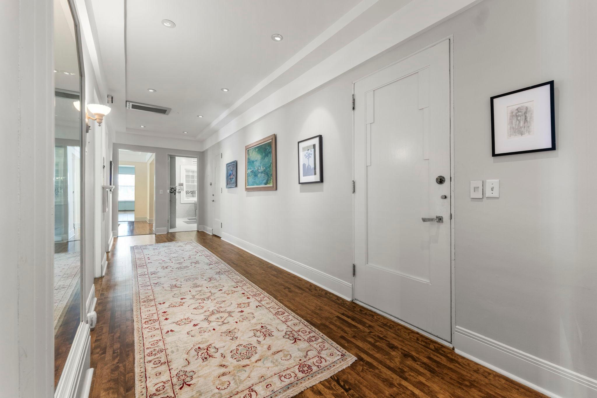 View of Residential at 2719 Humboldt Avenue #E, Minneapolis MN 55408, Minneapolis (5 of 33) - Mike Wilen | Minnesota Team Real Estate