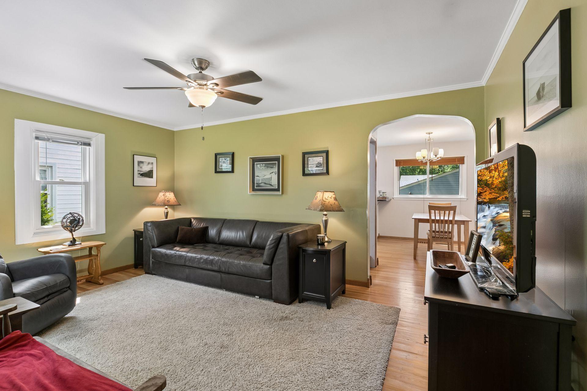 View of Residential at 2908 Hampshire Avenue, Saint Louis Park MN 55426, Saint Louis Park (8 of 29) - Mike Wilen | Minnesota Team Real Estate