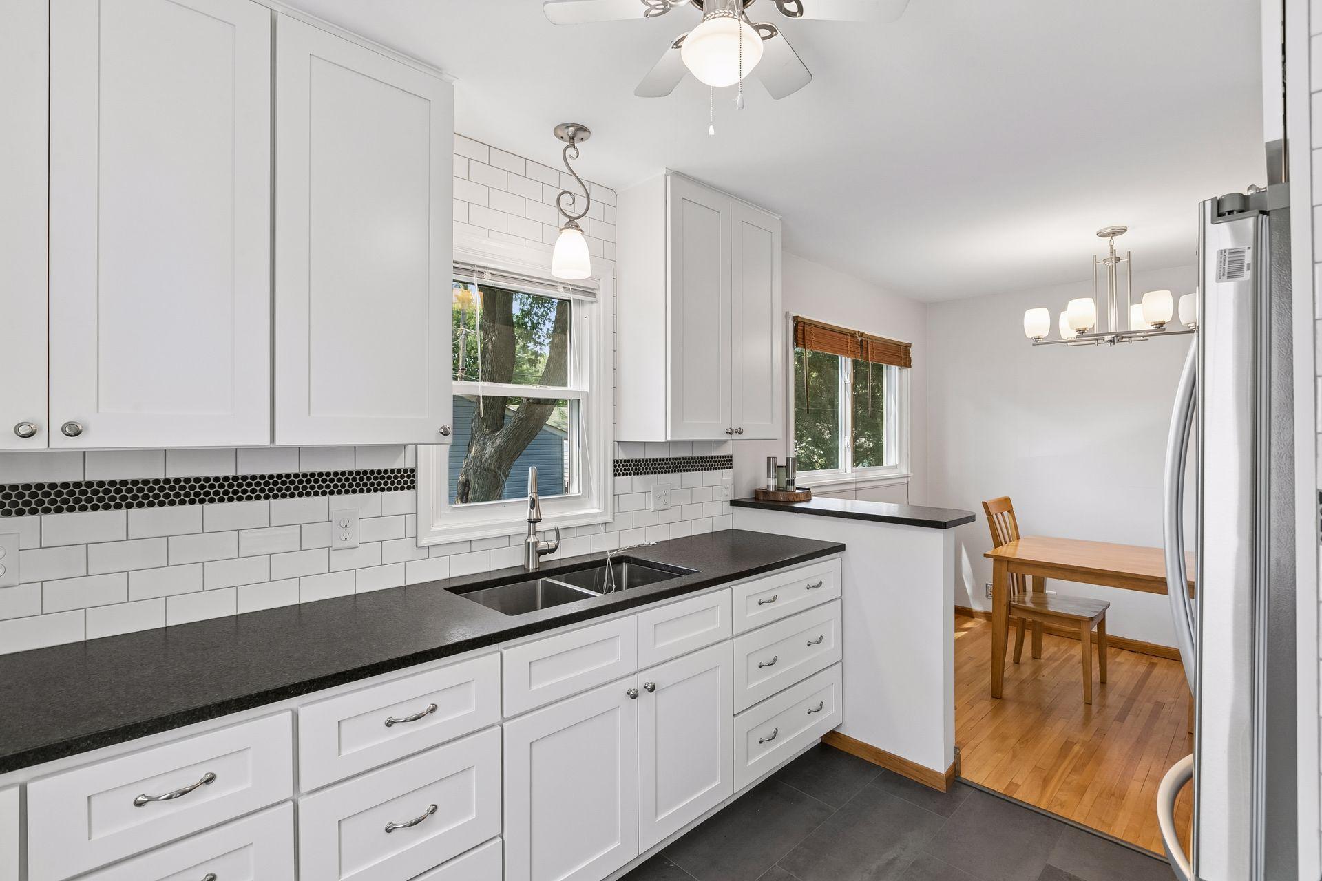 View of Residential at 2908 Hampshire Avenue, Saint Louis Park MN 55426, Saint Louis Park (4 of 29) - Mike Wilen | Minnesota Team Real Estate