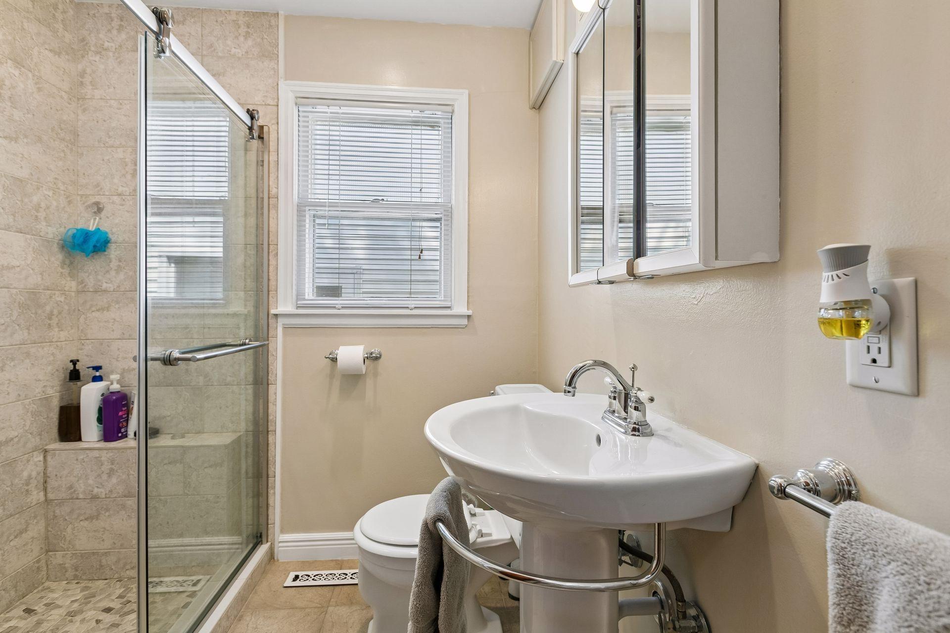 View of Residential at 2908 Hampshire Avenue, Saint Louis Park MN 55426, Saint Louis Park (16 of 29) - Mike Wilen | Minnesota Team Real Estate