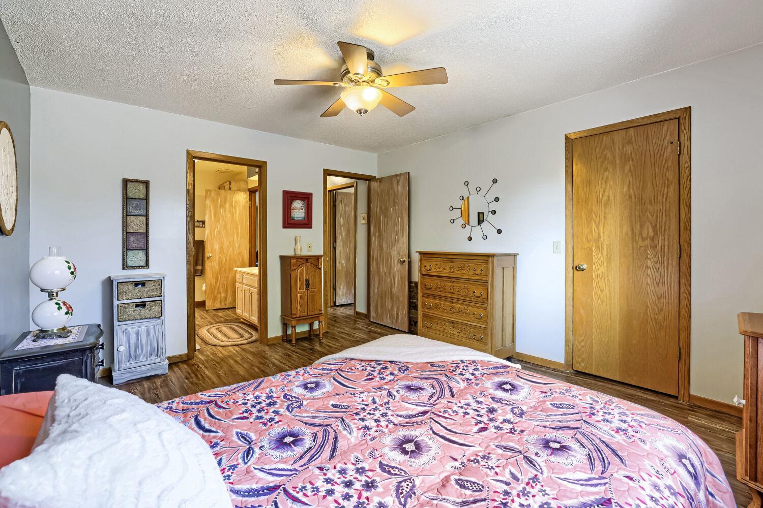 View of Residential at 4190 White Bear Parkway #1207, White Bear Lake MN 55110, White Bear Lake (21 of 29) - Mike Wilen | Minnesota Team Real Estate