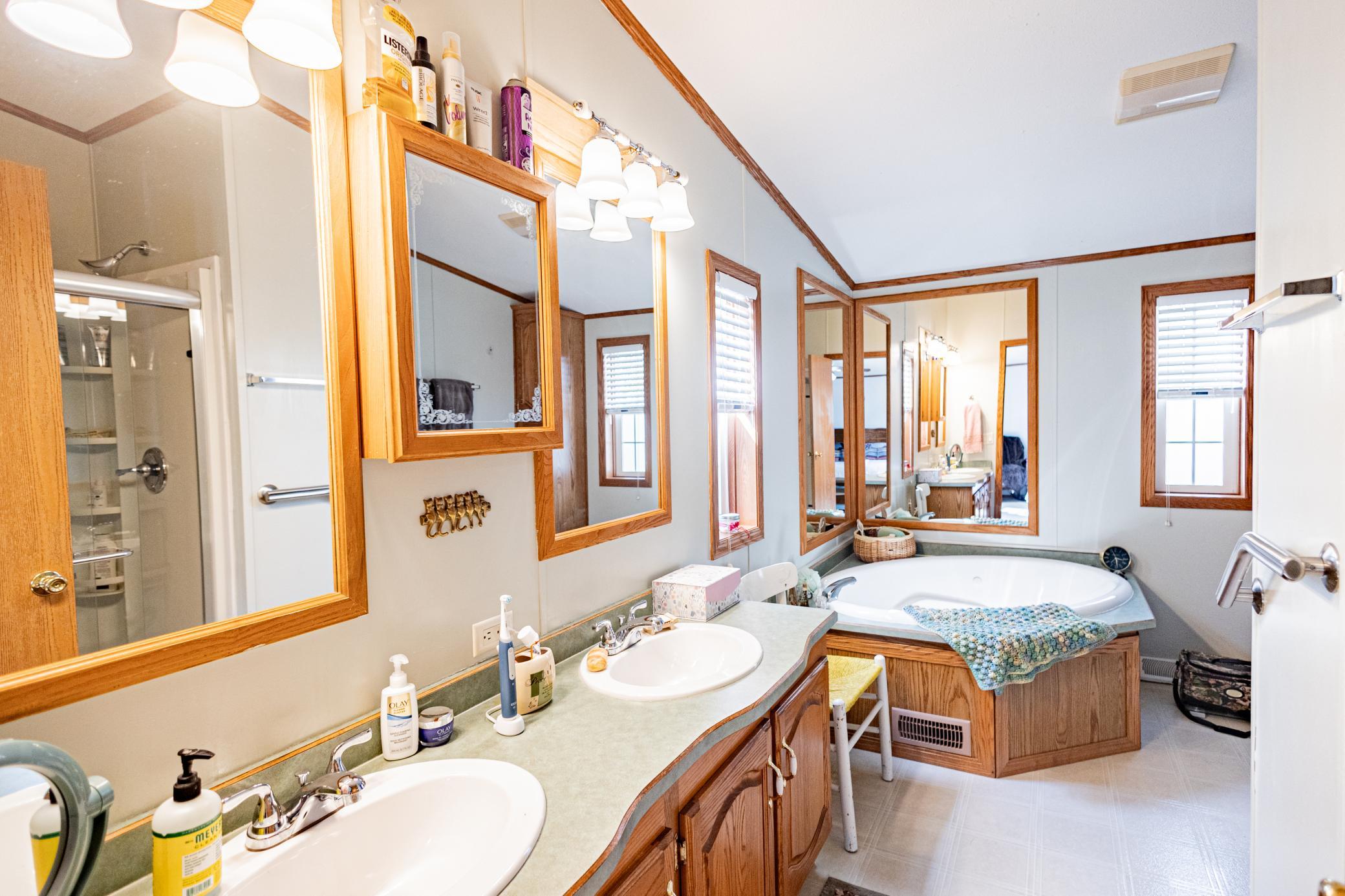 View of Residential at 1390 Birchview Drive, Maplewood MN 55119, Maplewood (23 of 41) - Mike Wilen | Minnesota Team Real Estate