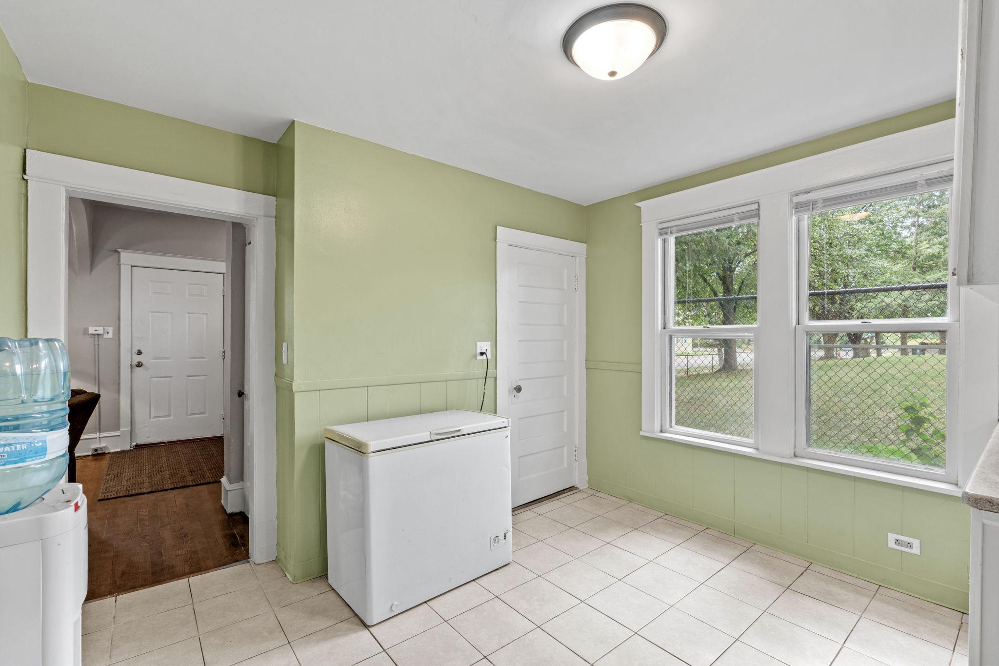 View of Residential at 779 Thomas Avenue, Saint Paul MN 55104, Saint Paul (12 of 33) - Mike Wilen | Minnesota Team Real Estate