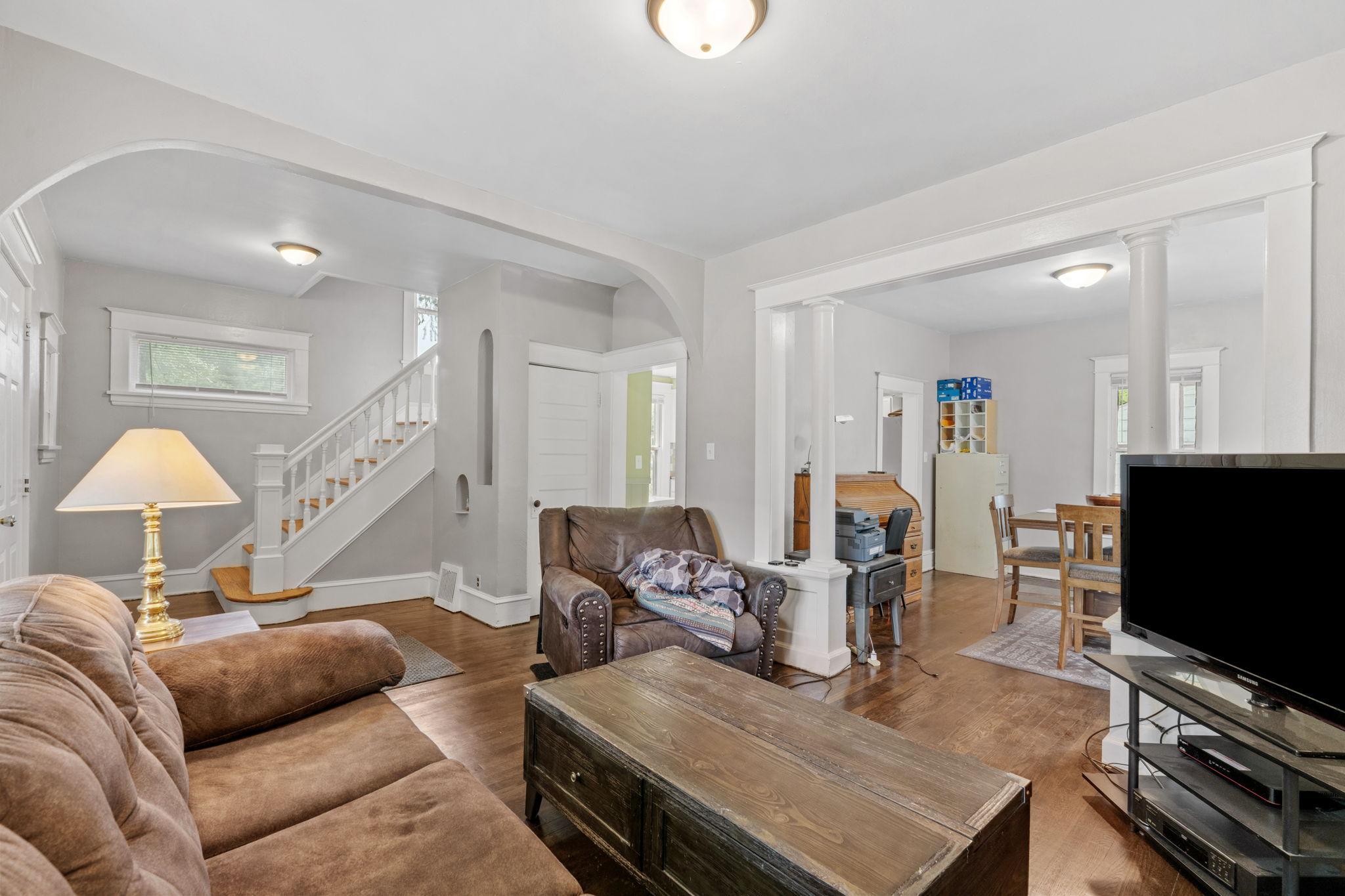 View of Residential at 779 Thomas Avenue, Saint Paul MN 55104, Saint Paul (8 of 33) - Mike Wilen | Minnesota Team Real Estate