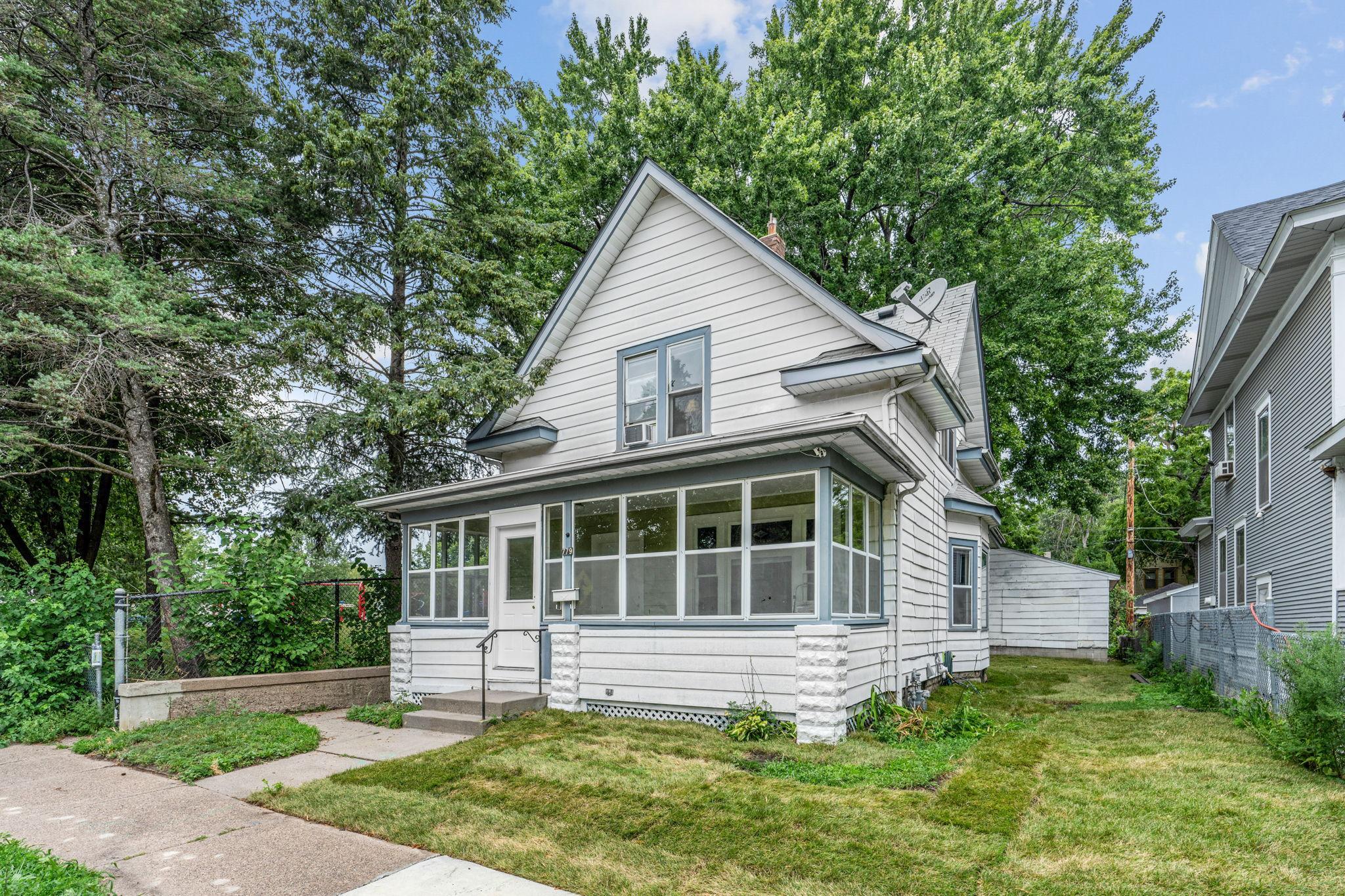 View of Residential at 779 Thomas Avenue, Saint Paul MN 55104, Saint Paul (2 of 33) - Mike Wilen | Minnesota Team Real Estate
