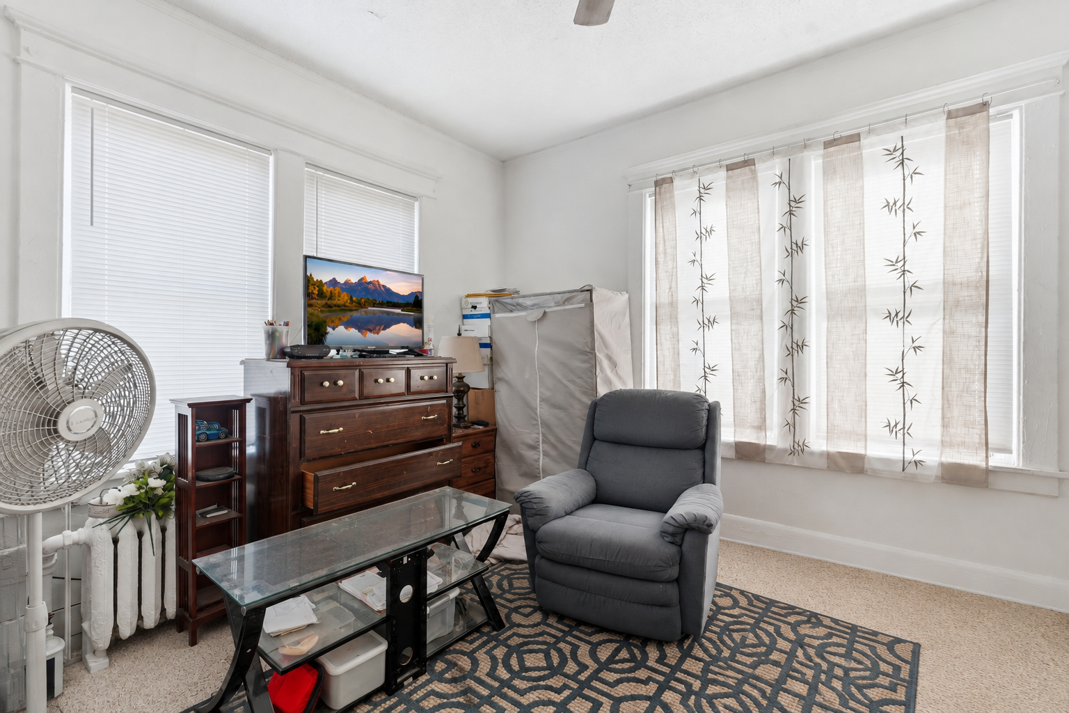 View of Commercial Sale at 860 University Avenue, Saint Paul MN 55104, Saint Paul (13 of 20) - Mike Wilen | Minnesota Team Real Estate