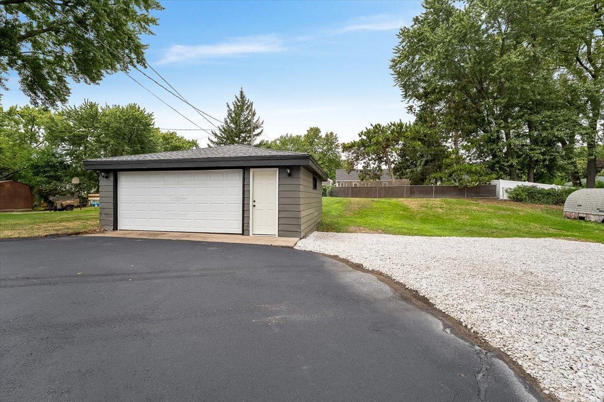 View of Residential at 1401 Winnetka Avenue, Golden Valley MN 55427, Golden Valley (47 of 48) - Mike Wilen | Minnesota Team Real Estate
