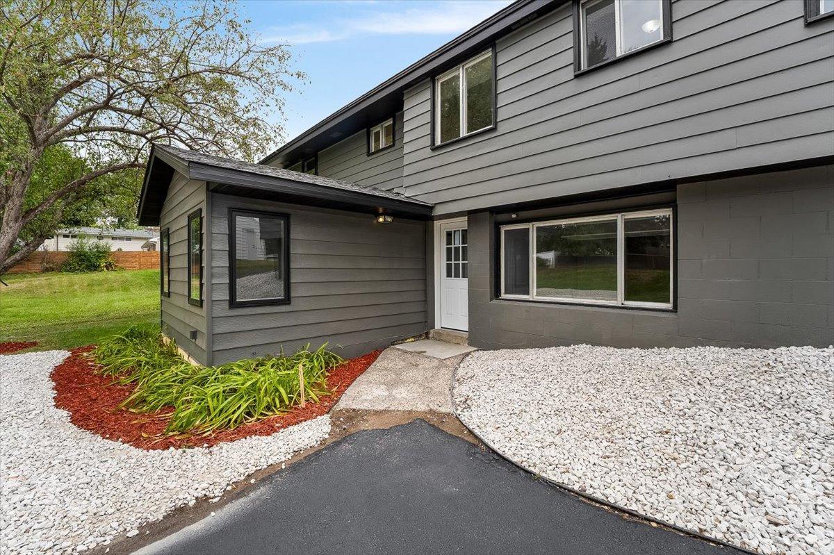 View of Residential at 1401 Winnetka Avenue, Golden Valley MN 55427, Golden Valley (38 of 48) - Mike Wilen | Minnesota Team Real Estate