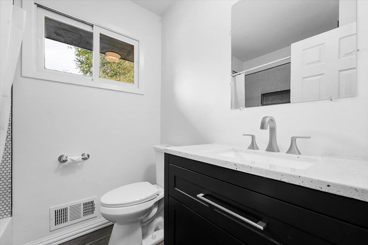 View of Residential at 1401 Winnetka Avenue, Golden Valley MN 55427, Golden Valley (23 of 48) - Mike Wilen | Minnesota Team Real Estate
