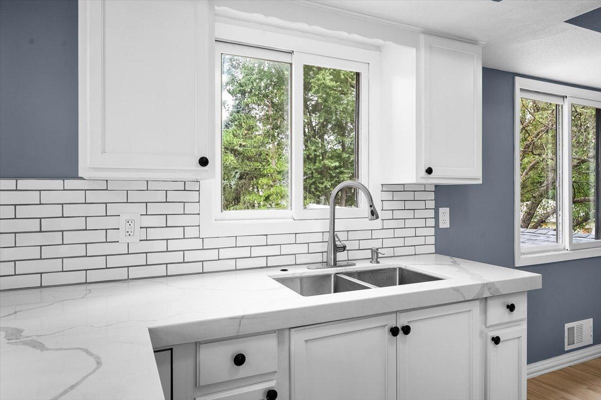 View of Residential at 1401 Winnetka Avenue, Golden Valley MN 55427, Golden Valley (14 of 48) - Mike Wilen | Minnesota Team Real Estate
