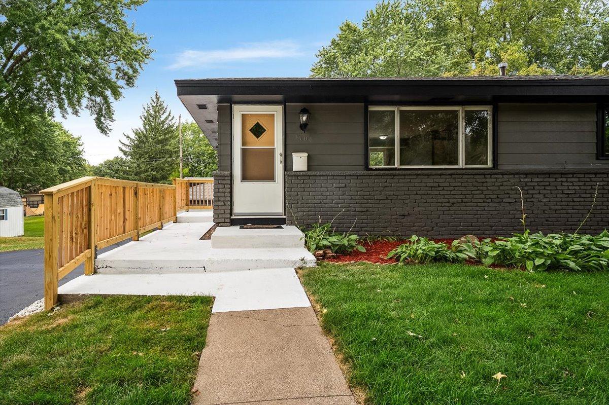 View of Residential at 1401 Winnetka Avenue, Golden Valley MN 55427, Golden Valley (4 of 48) - Mike Wilen | Minnesota Team Real Estate