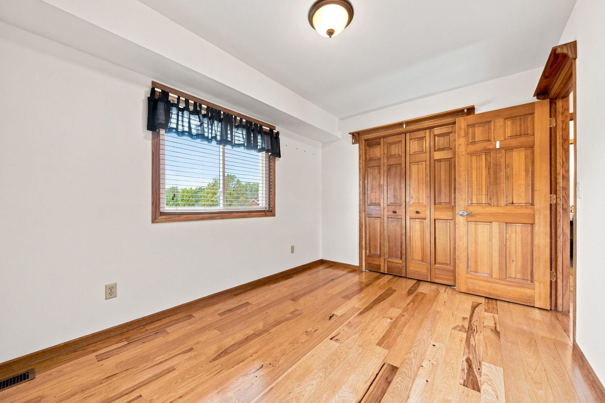 View of Residential at 2610 Hydram Avenue, Oakdale MN 55128, Oakdale (25 of 45) - Mike Wilen | Minnesota Team Real Estate