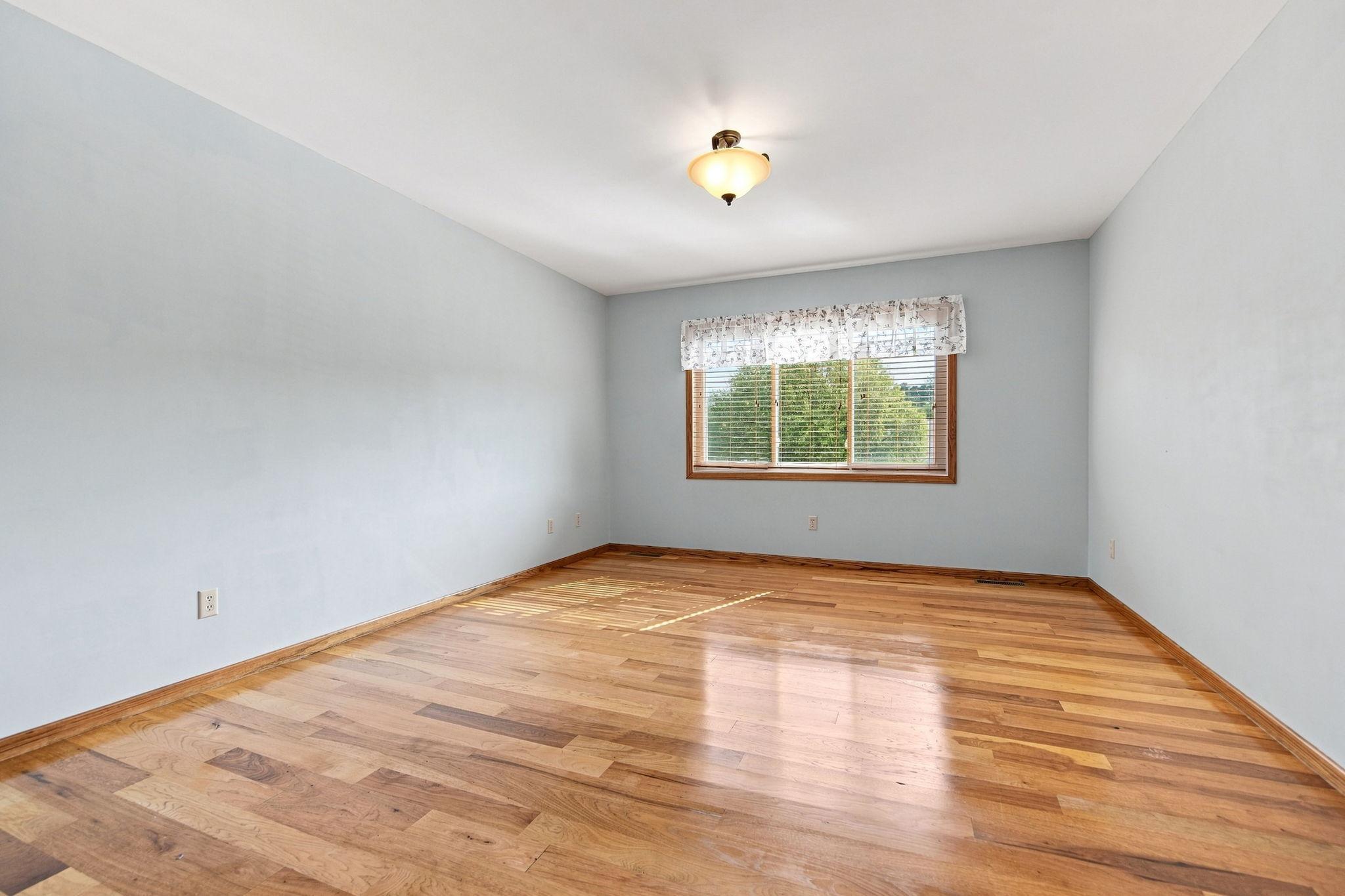 View of Residential at 2610 Hydram Avenue, Oakdale MN 55128, Oakdale (22 of 45) - Mike Wilen | Minnesota Team Real Estate
