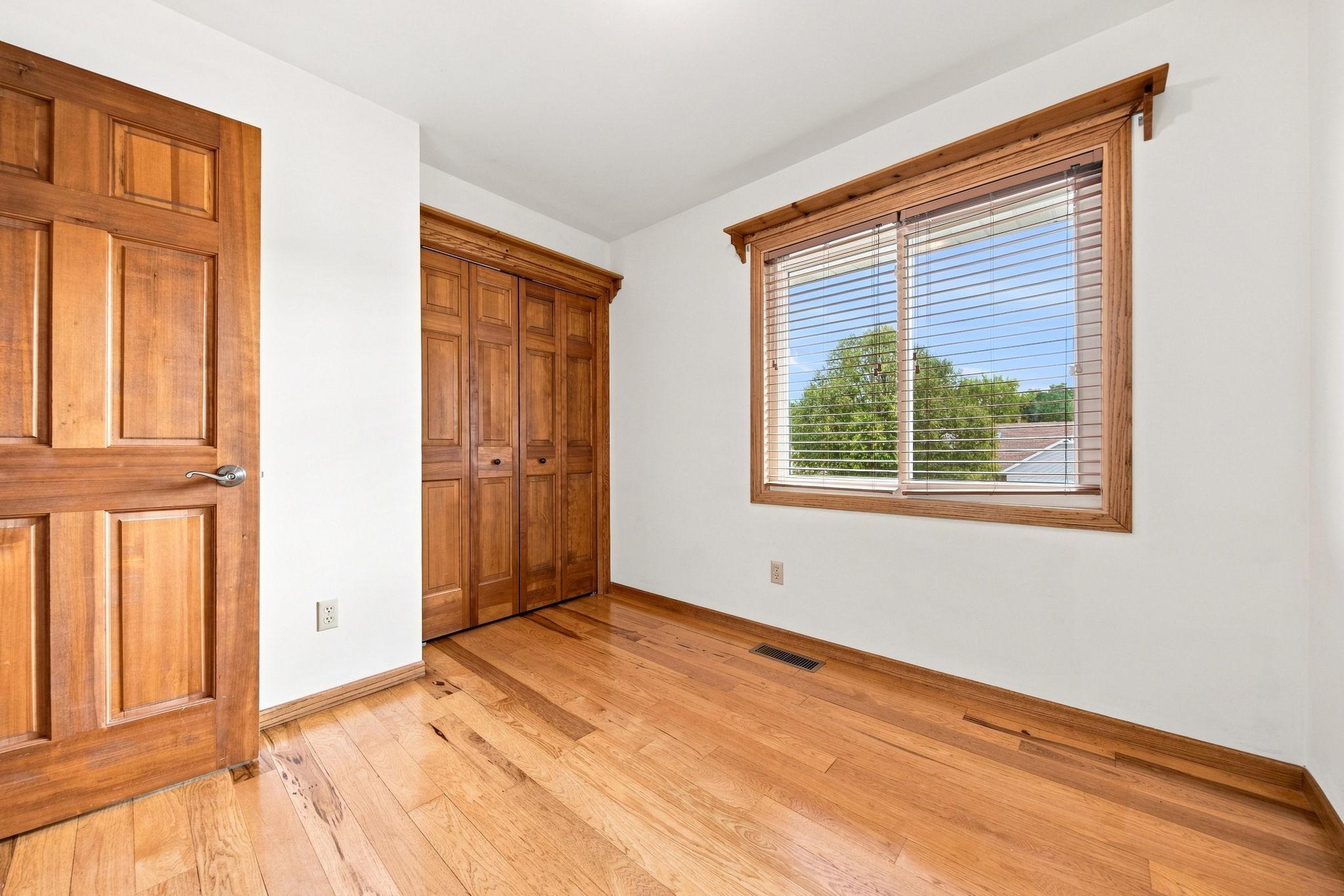 View of Residential at 2610 Hydram Avenue, Oakdale MN 55128, Oakdale (26 of 45) - Mike Wilen | Minnesota Team Real Estate