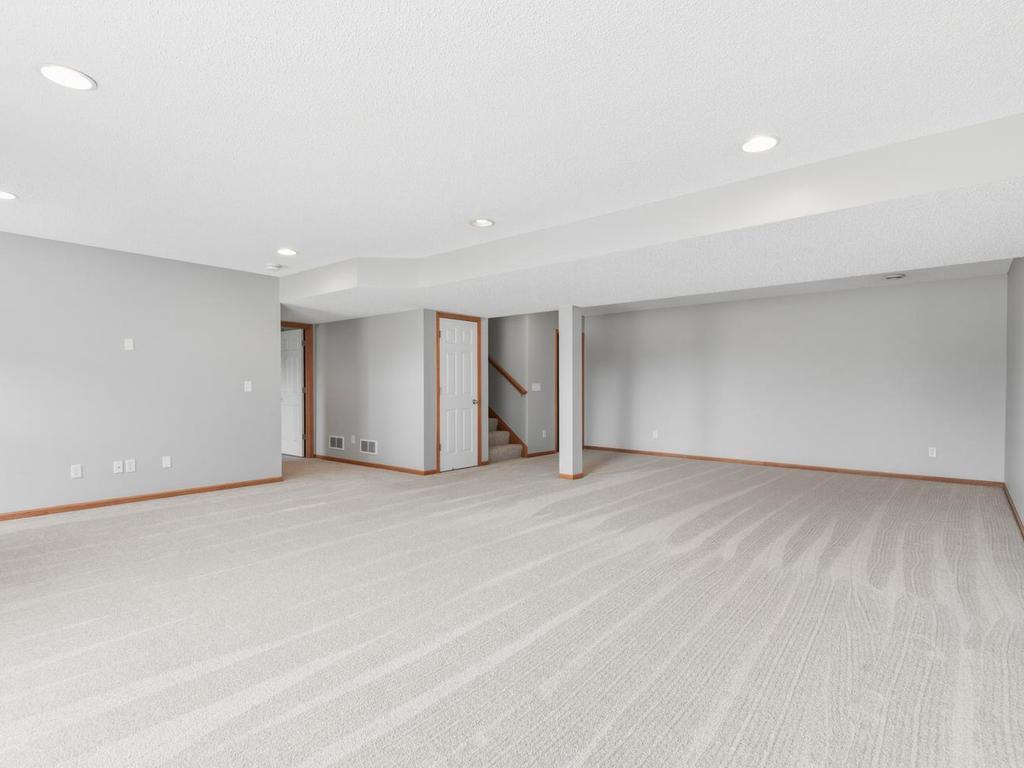 View of Residential at 1511 Pembroke Pass, Chanhassen MN 55317, Chanhassen (40 of 47) - Mike Wilen | Minnesota Team Real Estate