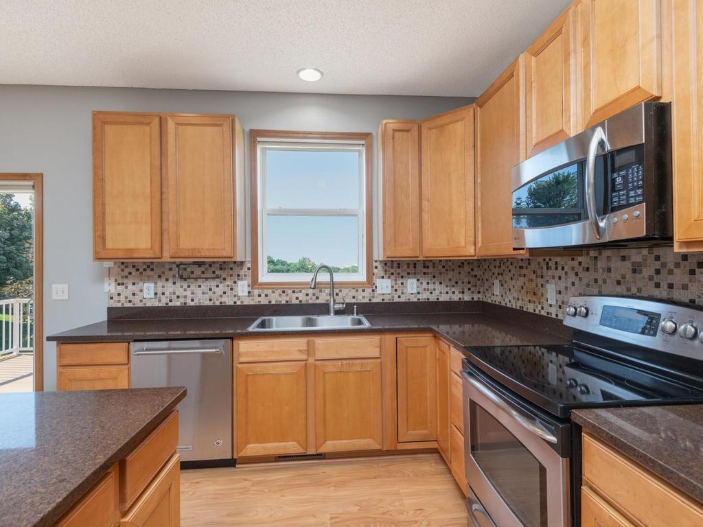 View of Residential at 1511 Pembroke Pass, Chanhassen MN 55317, Chanhassen (17 of 47) - Mike Wilen | Minnesota Team Real Estate