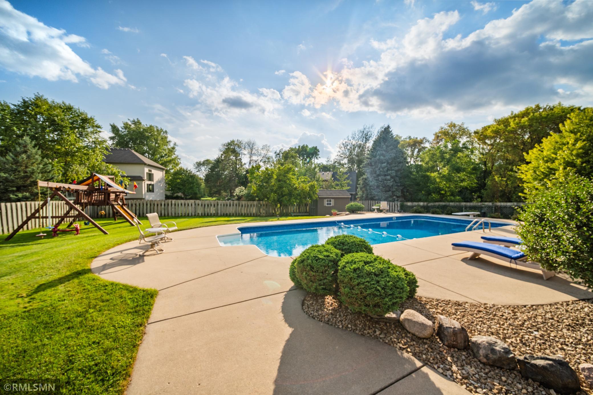 View of Residential at 6102 Creek Ridge Court, Minnetonka MN 55345, Minnetonka (18 of 90) - Mike Wilen | Minnesota Team Real Estate