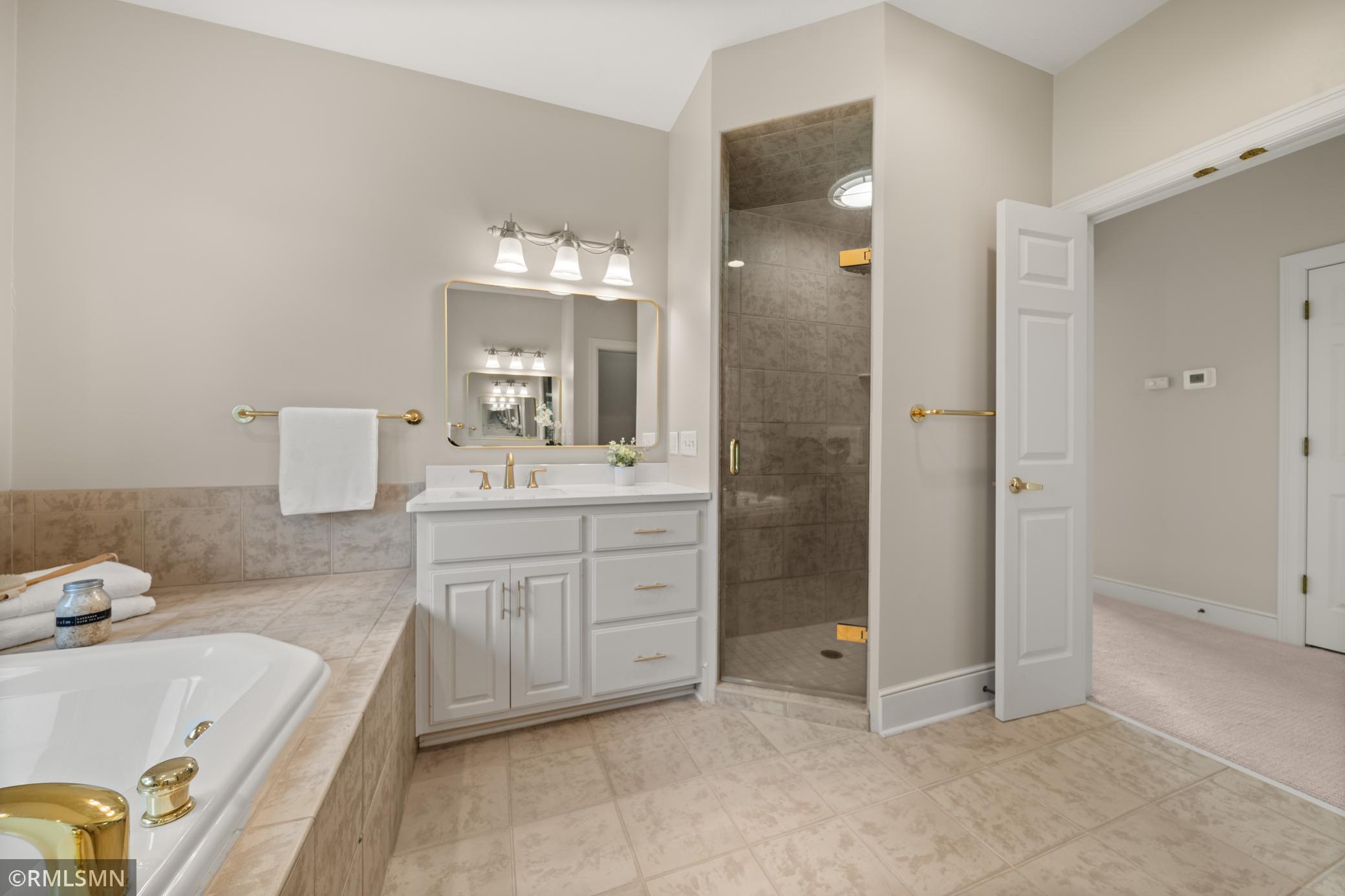 View of Residential at 6102 Creek Ridge Court, Minnetonka MN 55345, Minnetonka (55 of 90) - Mike Wilen | Minnesota Team Real Estate