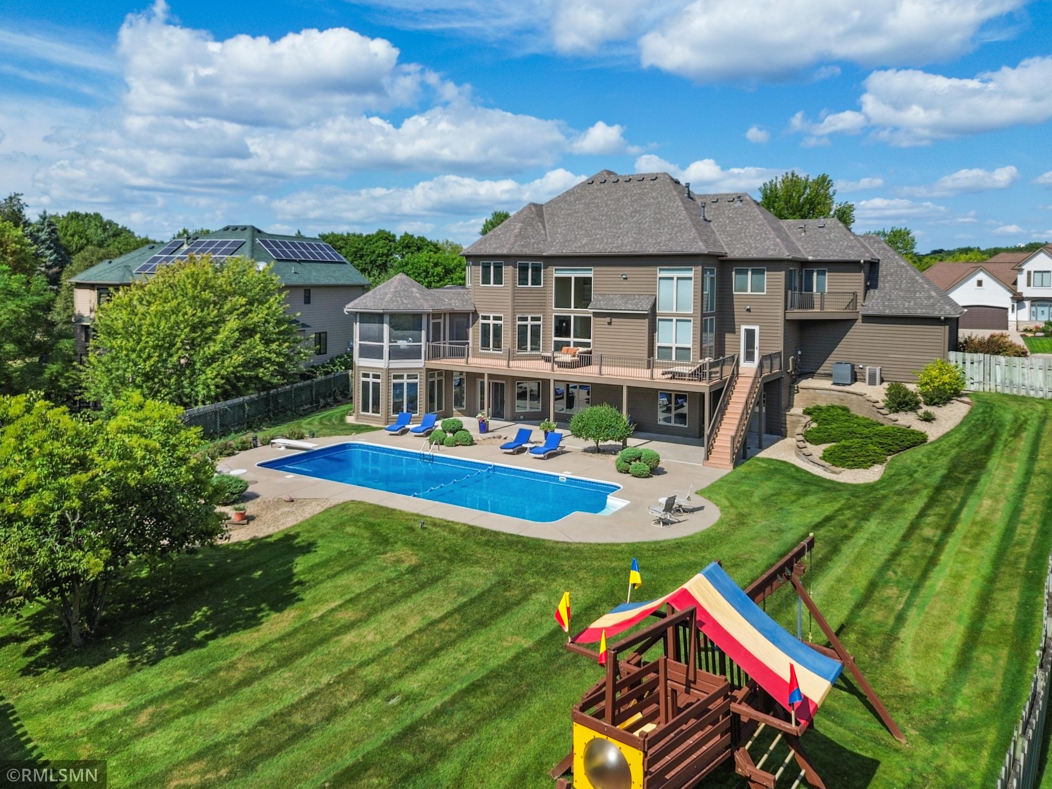 View of Residential at 6102 Creek Ridge Court, Minnetonka MN 55345, Minnetonka (14 of 90) - Mike Wilen | Minnesota Team Real Estate