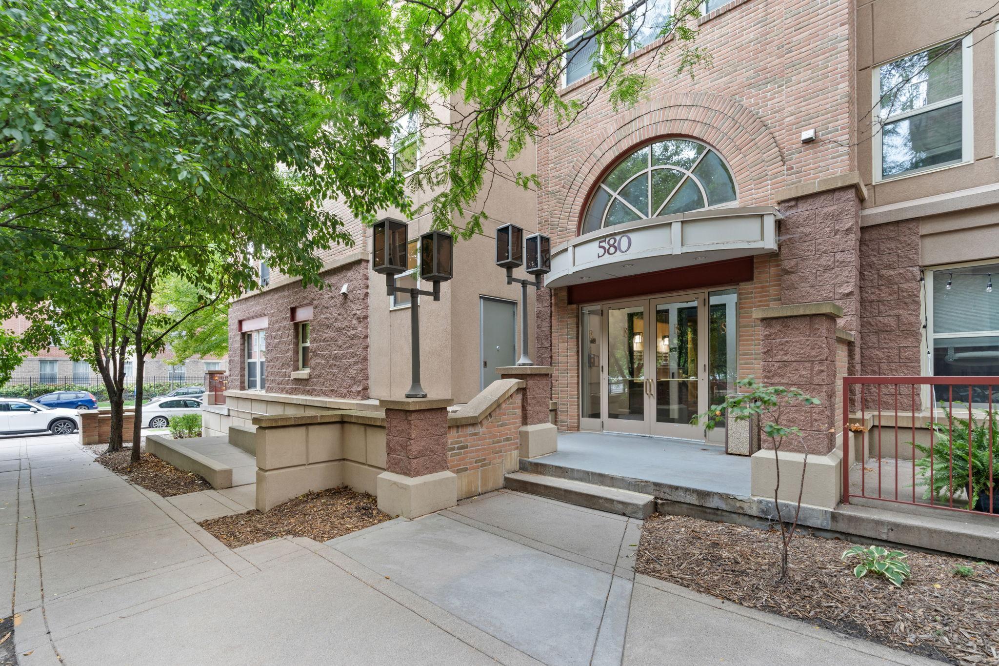 View of Residential at 580 2nd Street #406, Minneapolis MN 55401, Minneapolis (22 of 31) - Mike Wilen | Minnesota Team Real Estate