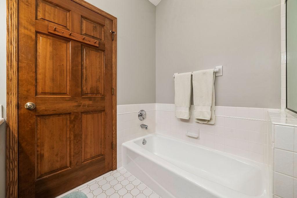 View of Residential at 14346 Embassy Way, Apple Valley MN 55124, Apple Valley (21 of 55) - Mike Wilen | Minnesota Team Real Estate