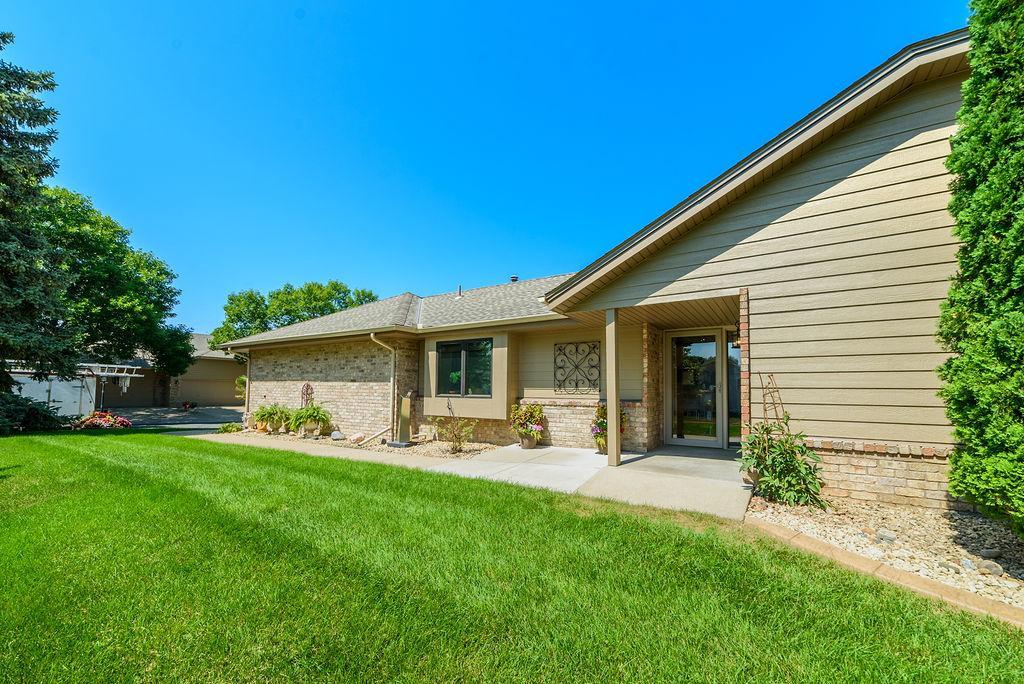 View of Residential at 14346 Embassy Way, Apple Valley MN 55124, Apple Valley (46 of 55) - Mike Wilen | Minnesota Team Real Estate